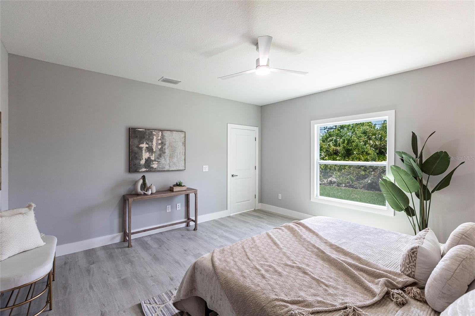 Image 19 of 52 For 12168 Mayfair Avenue