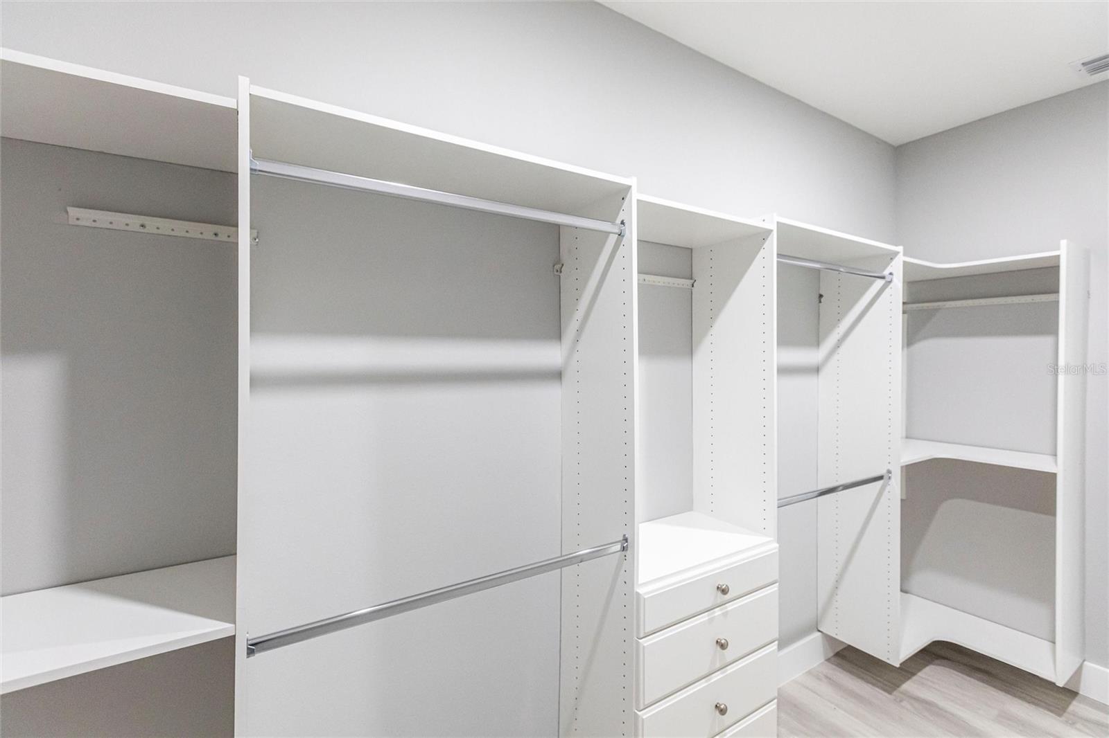 Image 22 of 52 For 12168 Mayfair Avenue