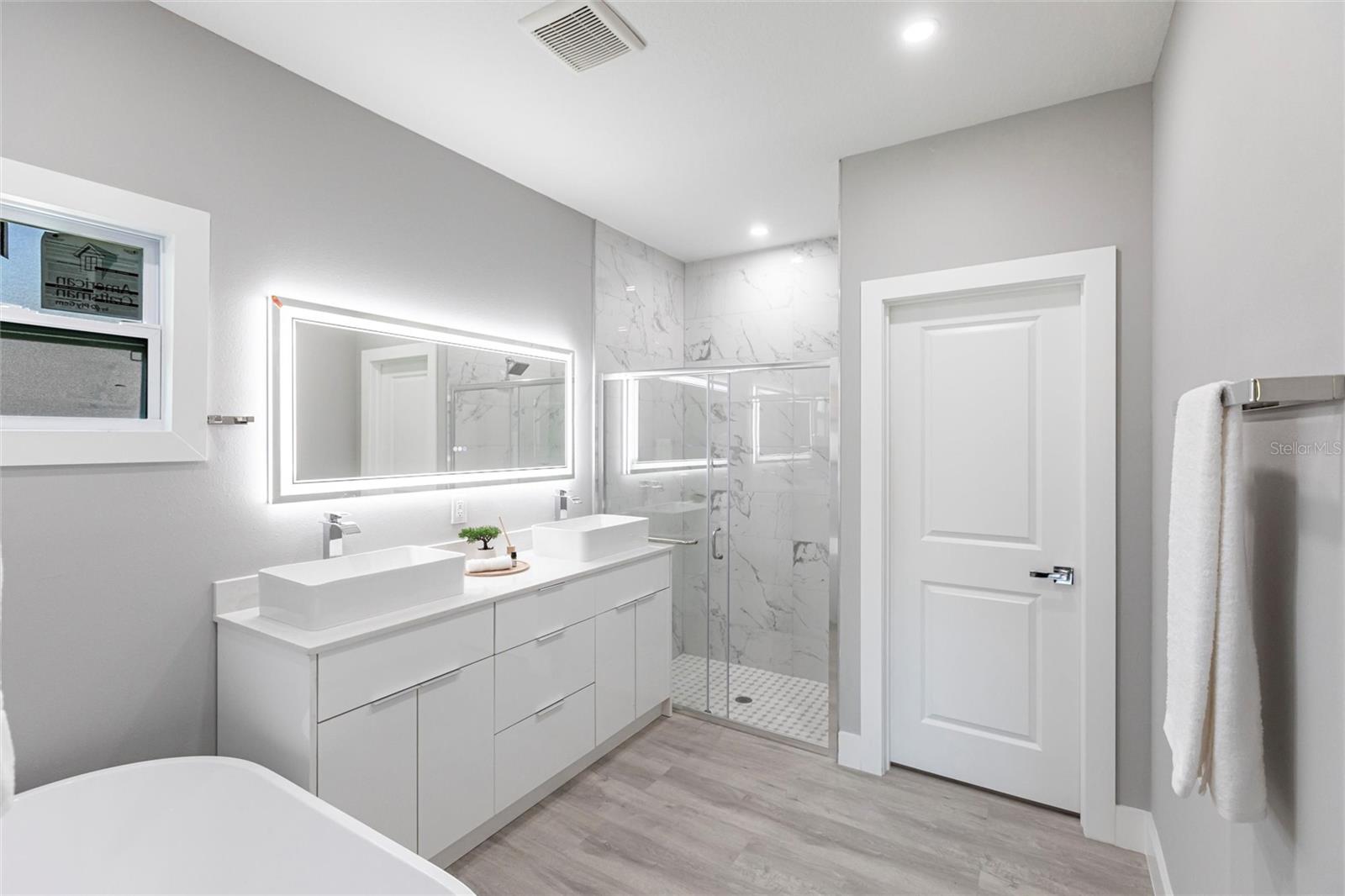 Image 23 of 52 For 12168 Mayfair Avenue