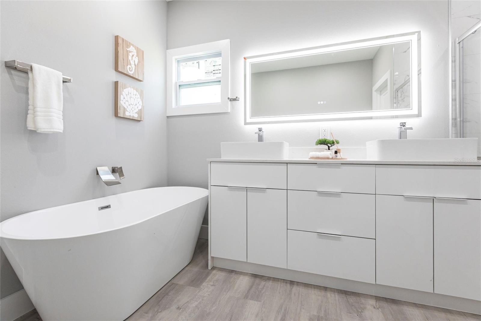 Image 24 of 52 For 12168 Mayfair Avenue