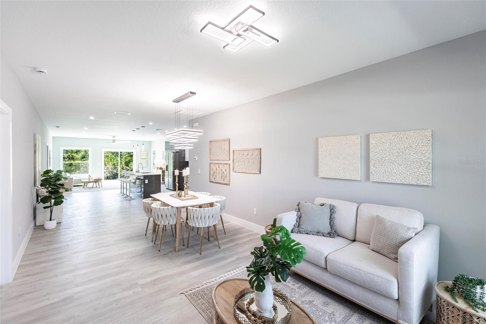 Image 5 of 52 For 12168 Mayfair Avenue