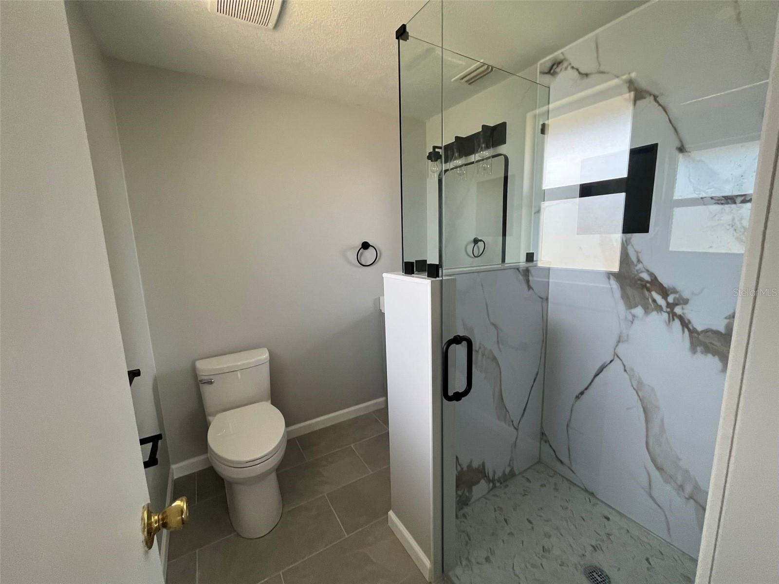 Image 10 of 13 For 3251 Pinetree Street