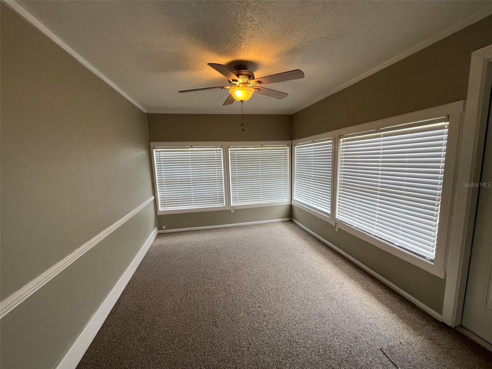 Image 7 of 13 For 3251 Pinetree Street