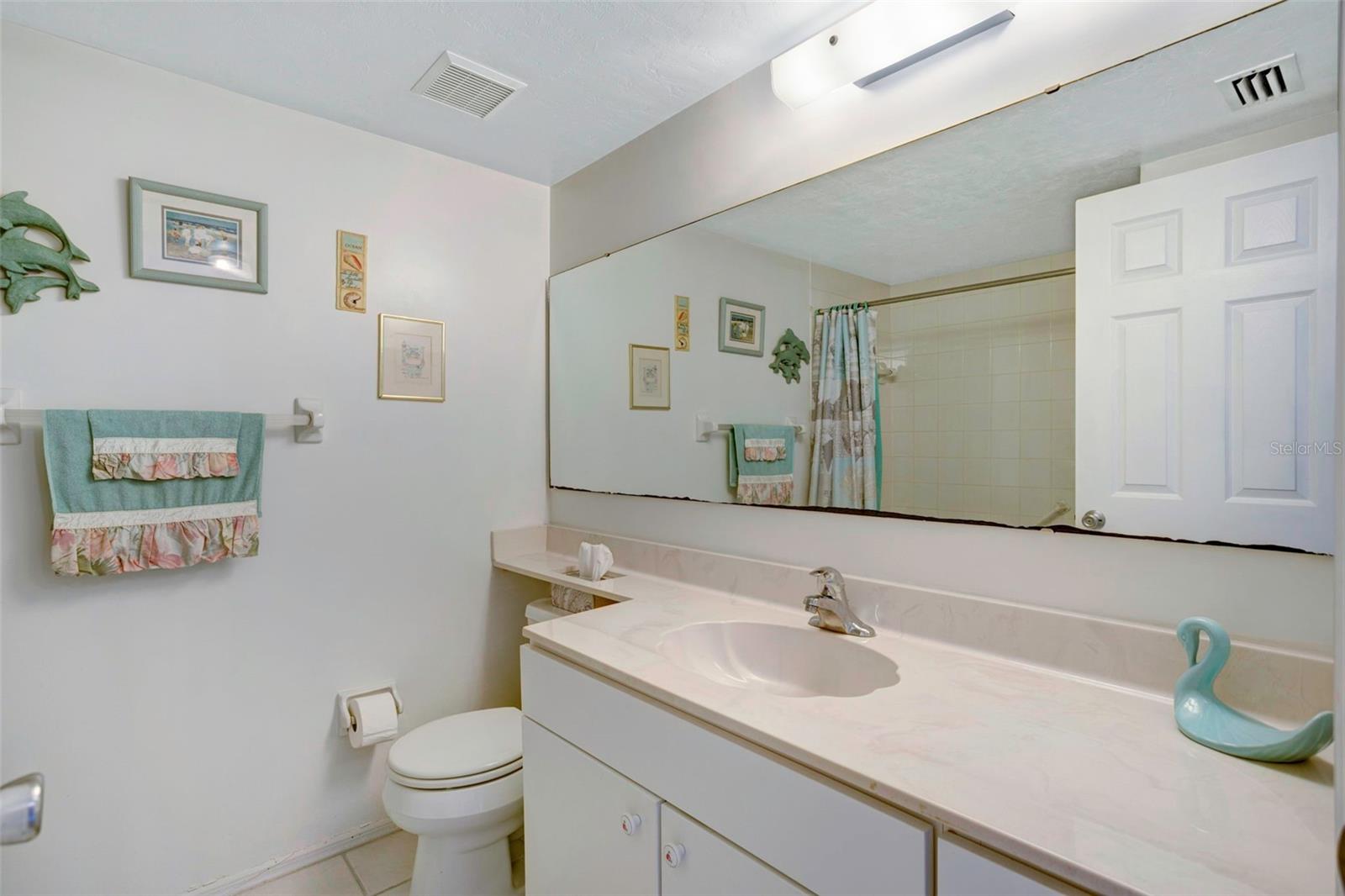 Image 19 of 26 For 3310 Loveland Boulevard 2304