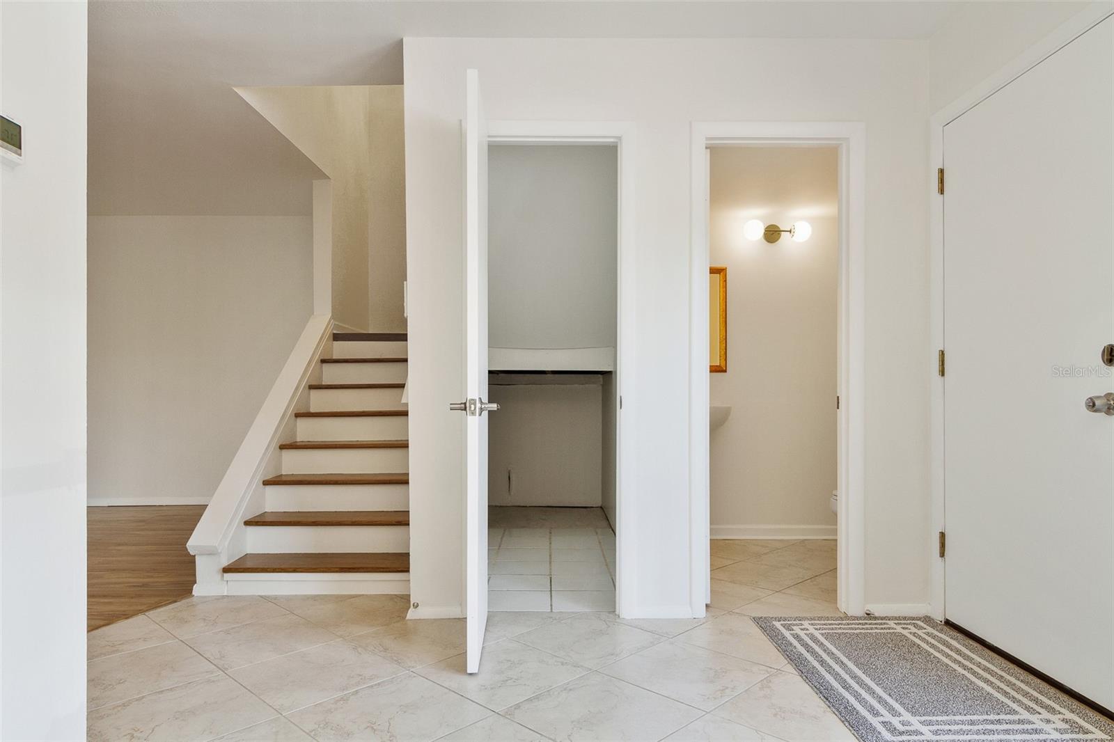 Image 22 of 44 For 4346 Rayfield Drive 4346