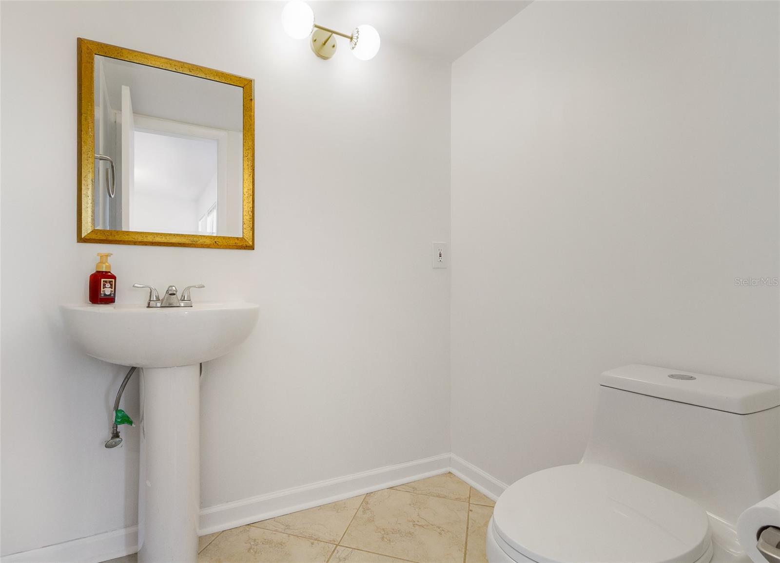 Image 23 of 44 For 4346 Rayfield Drive 4346