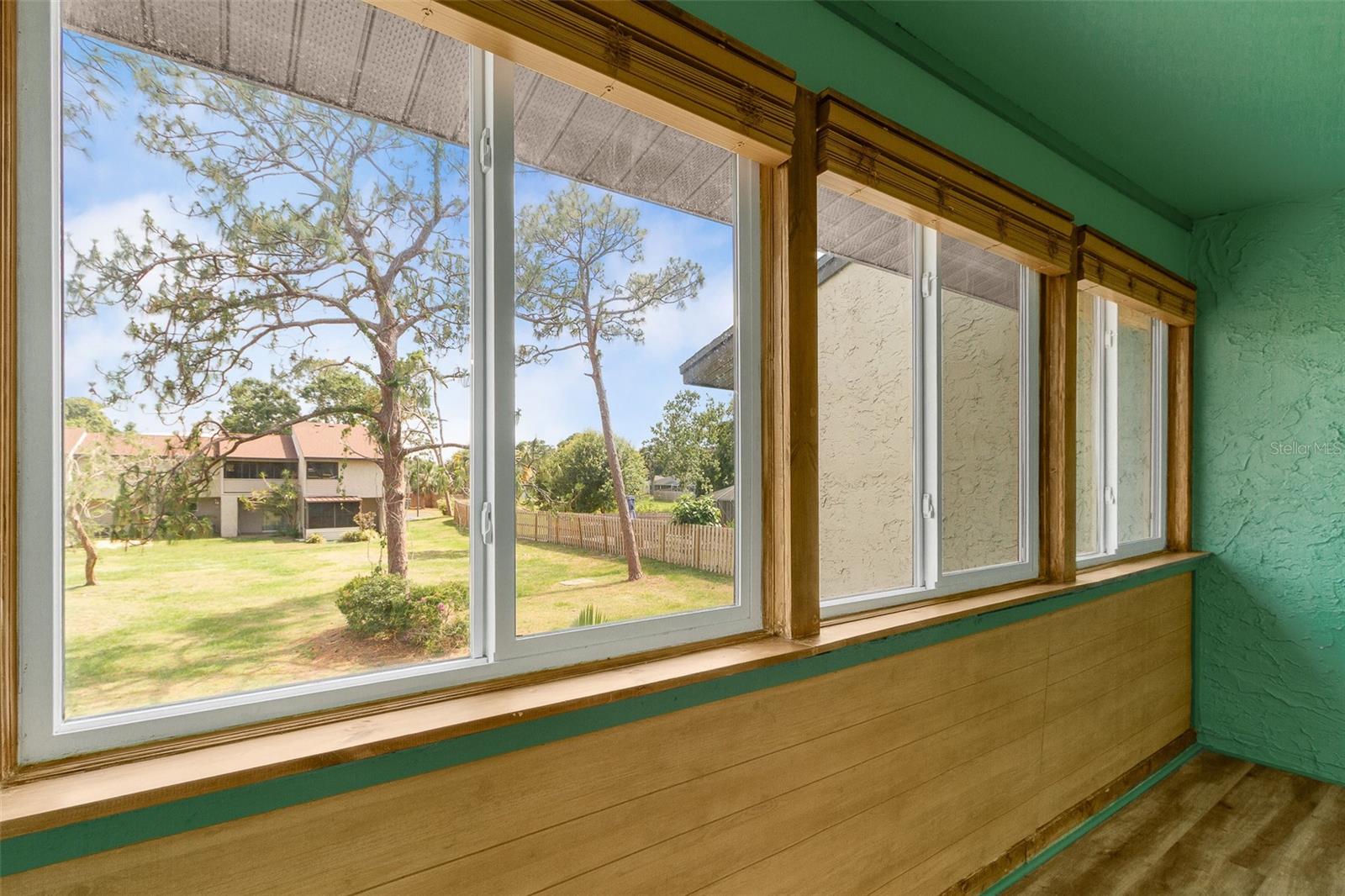 Image 29 of 44 For 4346 Rayfield Drive 4346