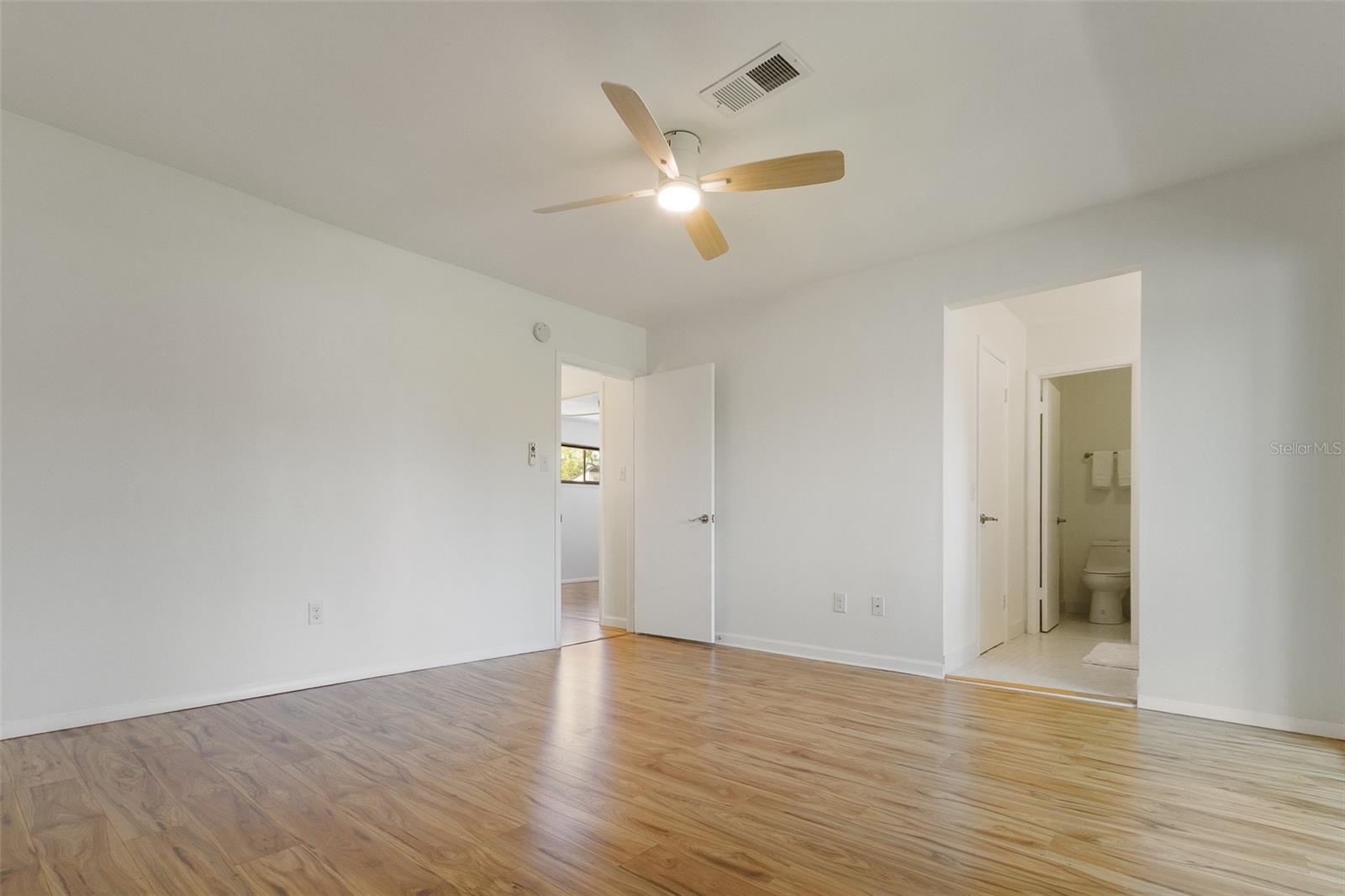 Image 30 of 44 For 4346 Rayfield Drive 4346