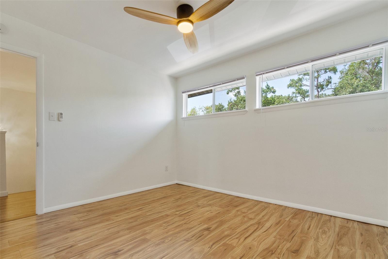 Image 36 of 44 For 4346 Rayfield Drive 4346