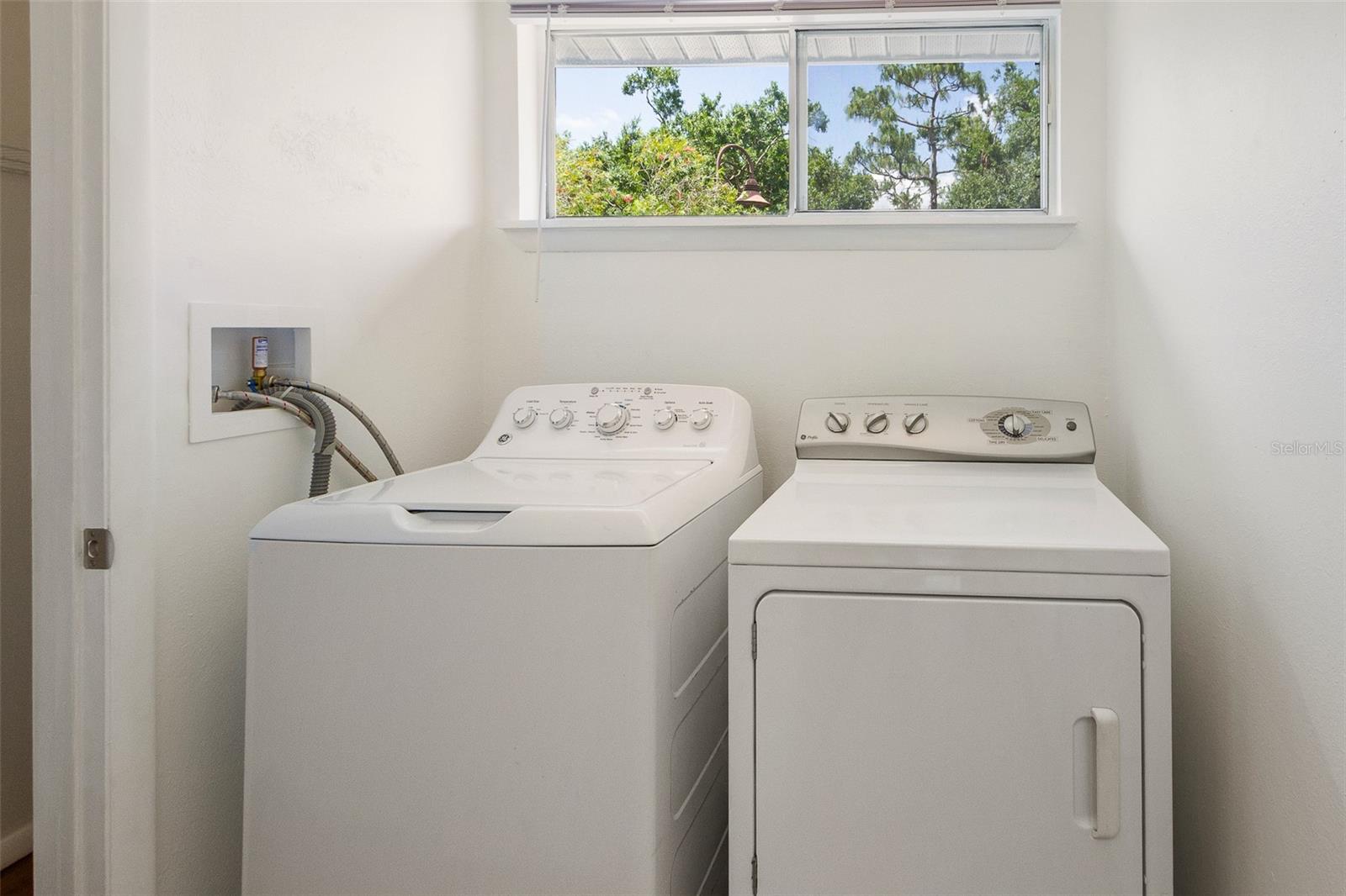 Image 39 of 44 For 4346 Rayfield Drive 4346