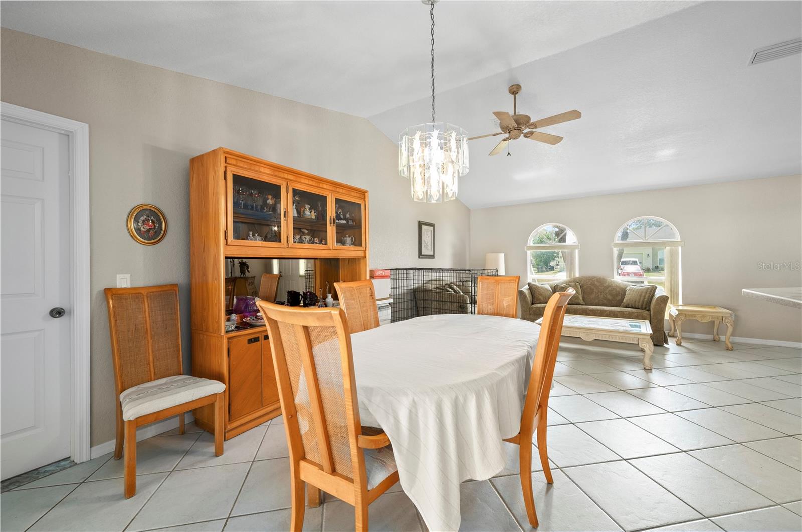 Image 16 of 66 For 891 Bayard Street
