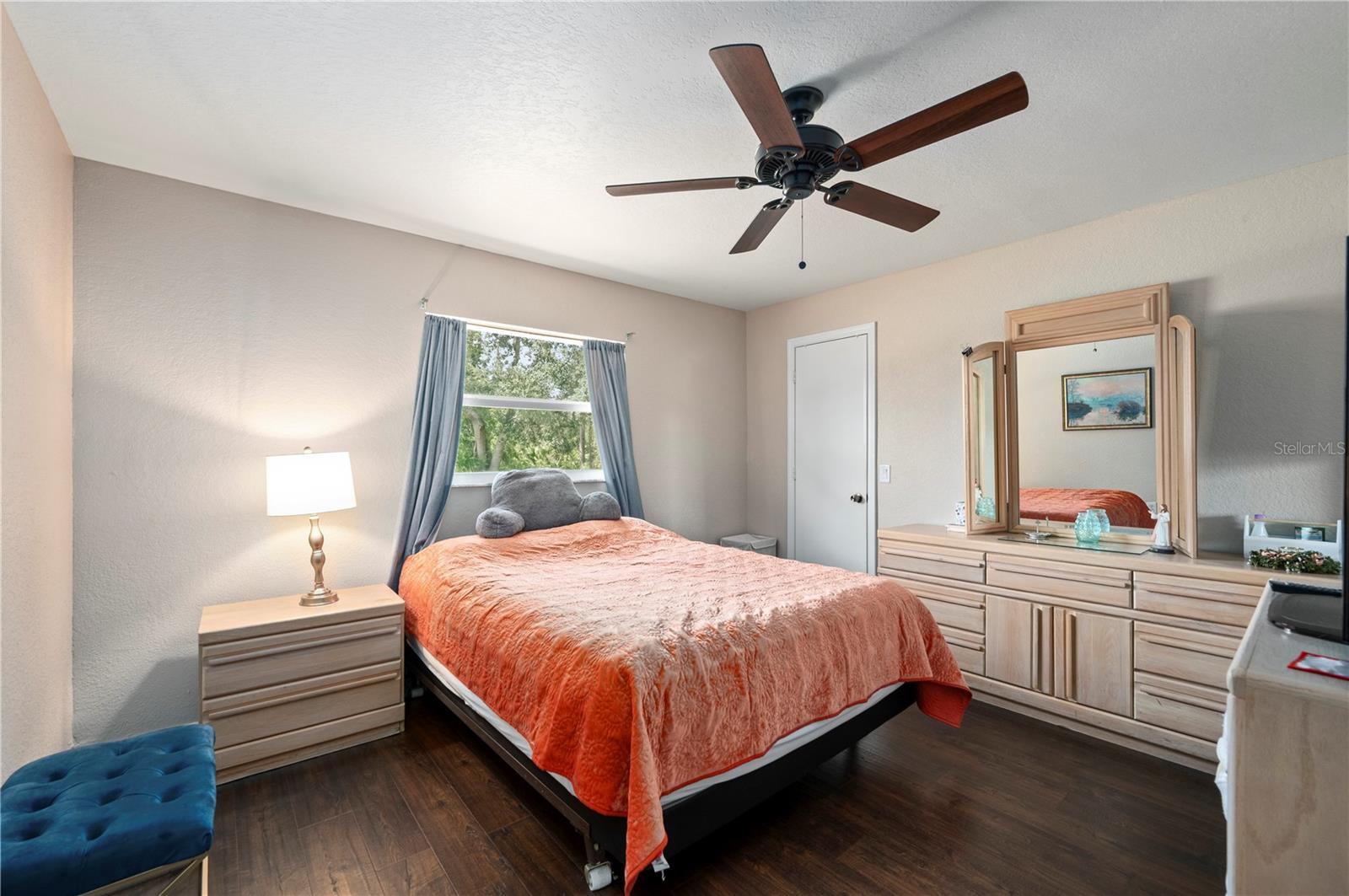 Image 36 of 66 For 891 Bayard Street