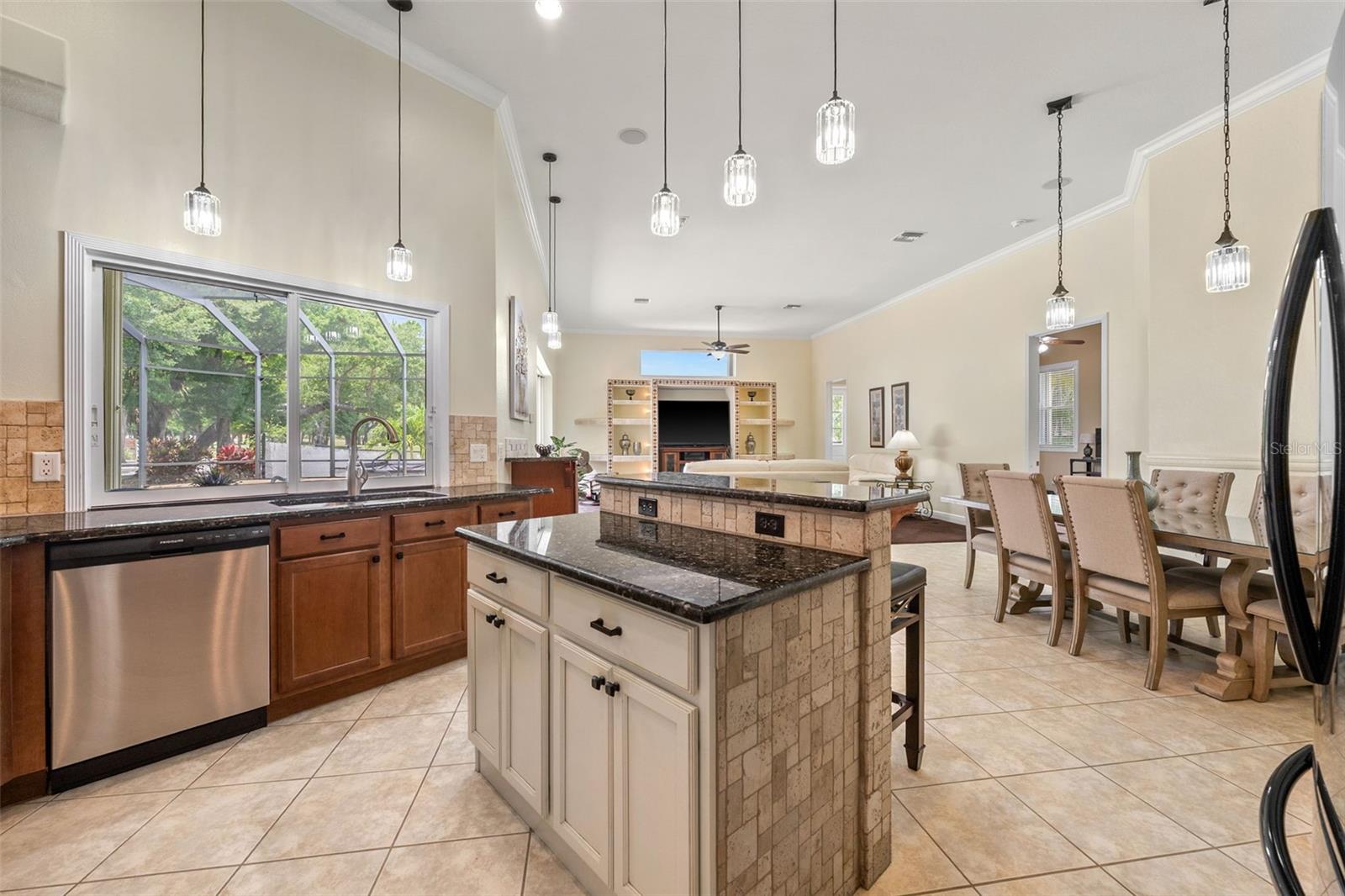 Image 17 of 49 For 1582 28th Avenue