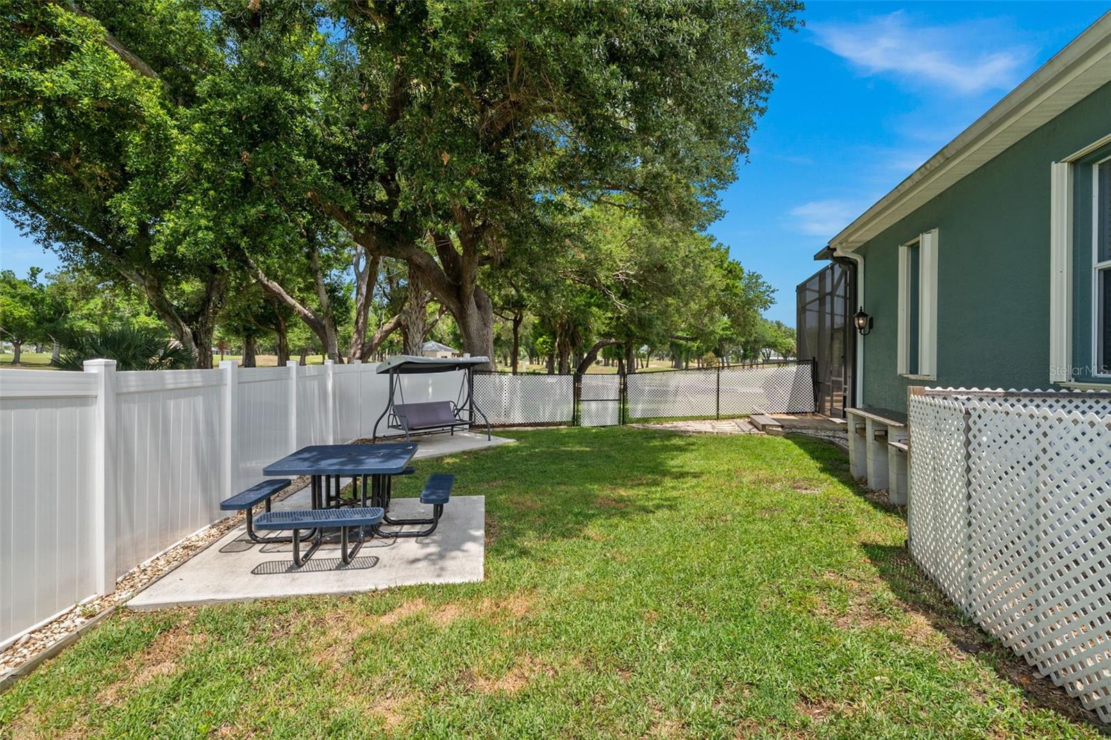 Image 41 of 49 For 1582 28th Avenue