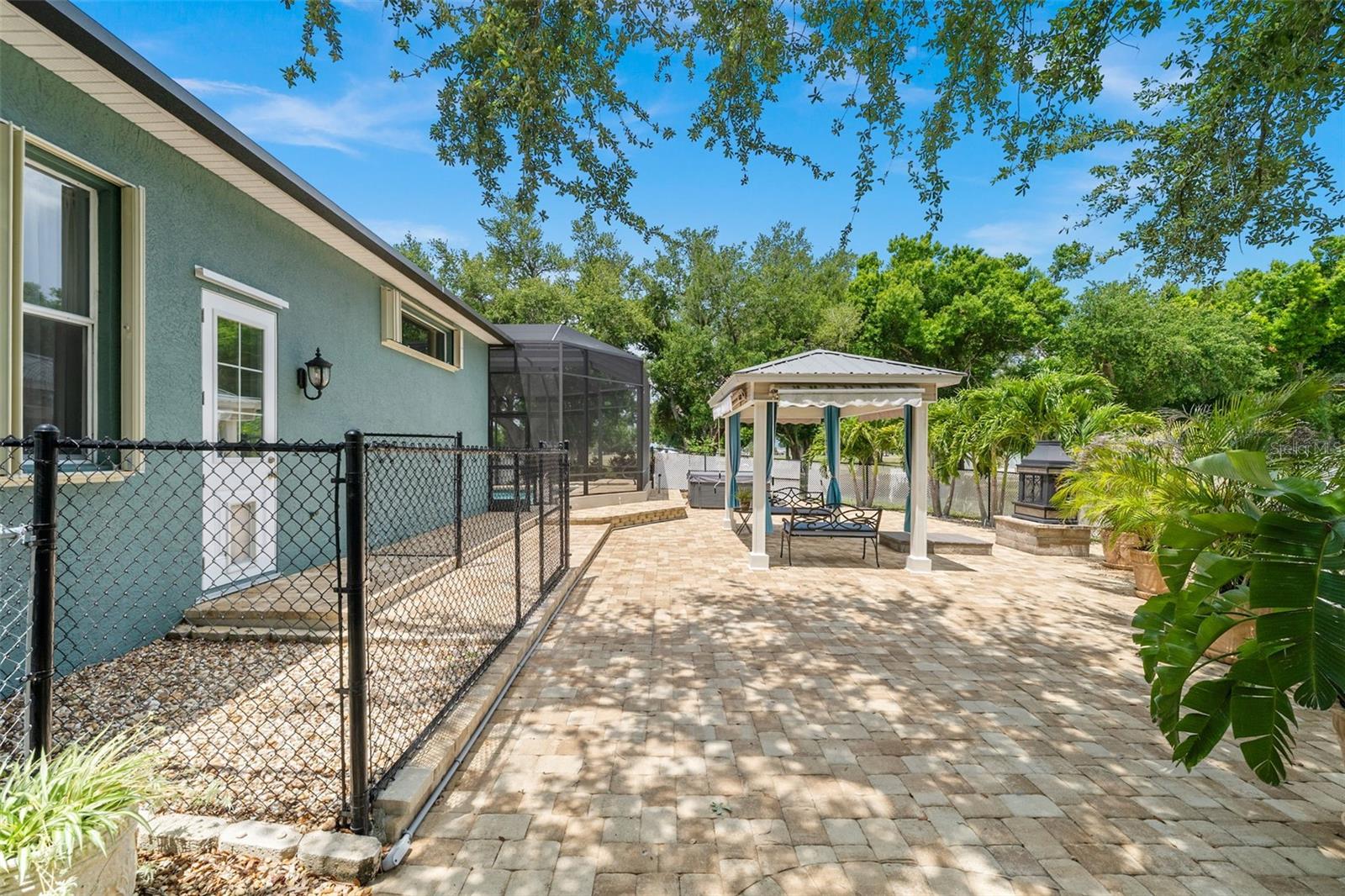 Image 42 of 49 For 1582 28th Avenue