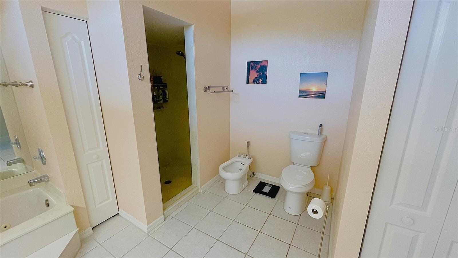Image 39 of 99 For 2399 Bendway Drive