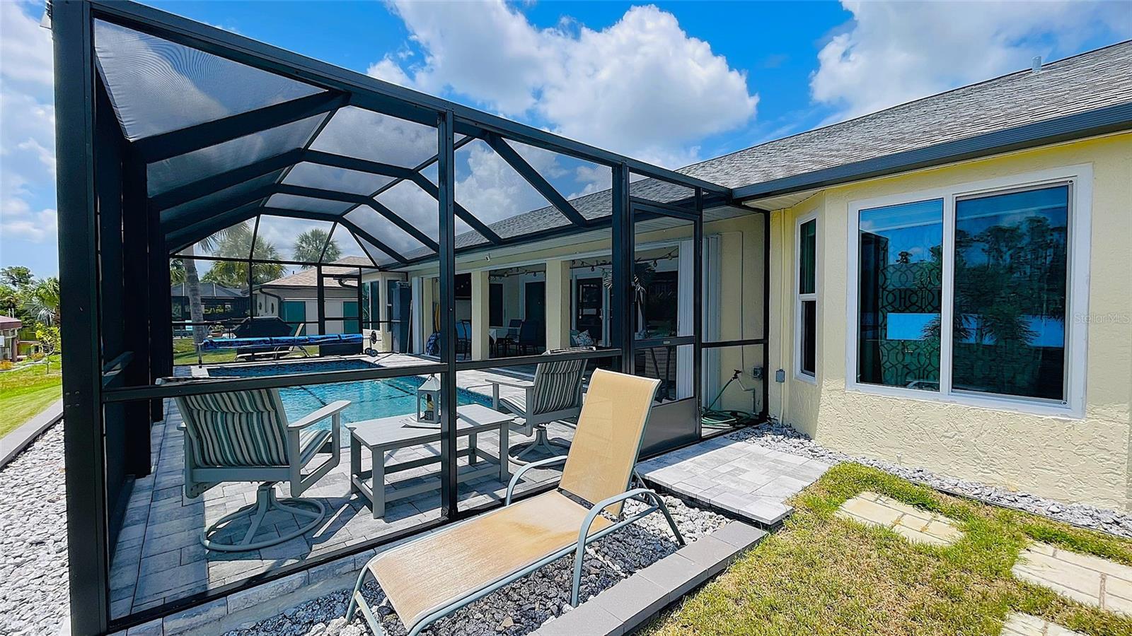 Image 74 of 99 For 2399 Bendway Drive