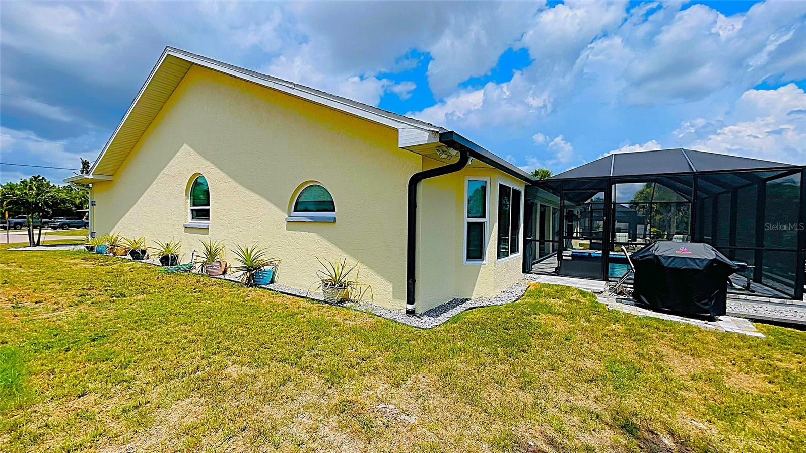 Image 88 of 99 For 2399 Bendway Drive