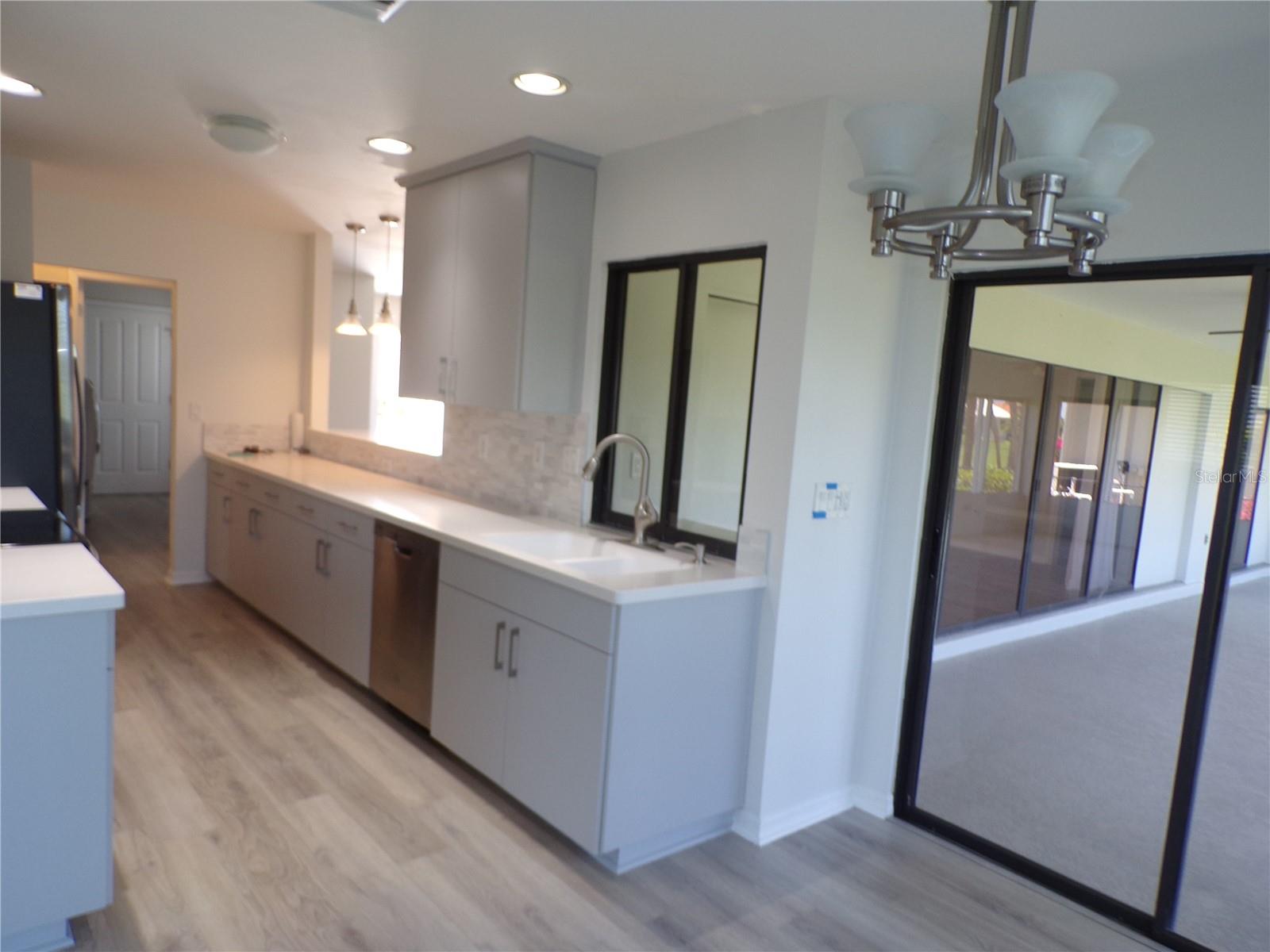 Image 11 of 48 For 437 Monaco Drive