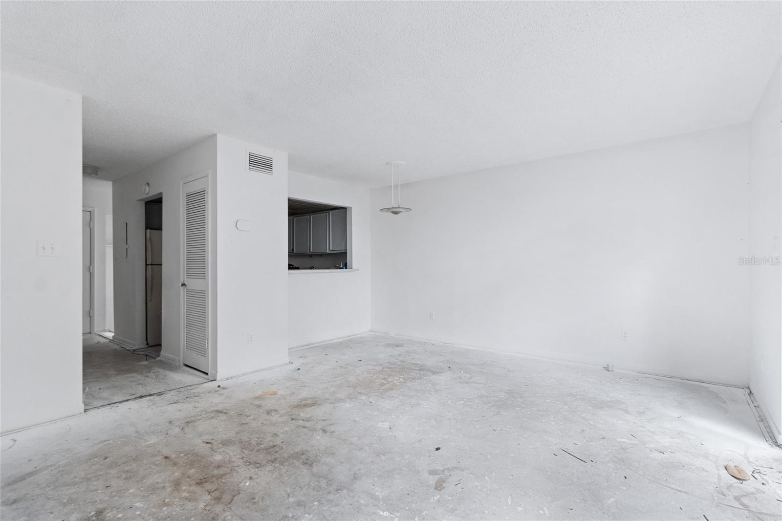 Image 10 of 23 For 1515 Paul Russell Rd  #64
