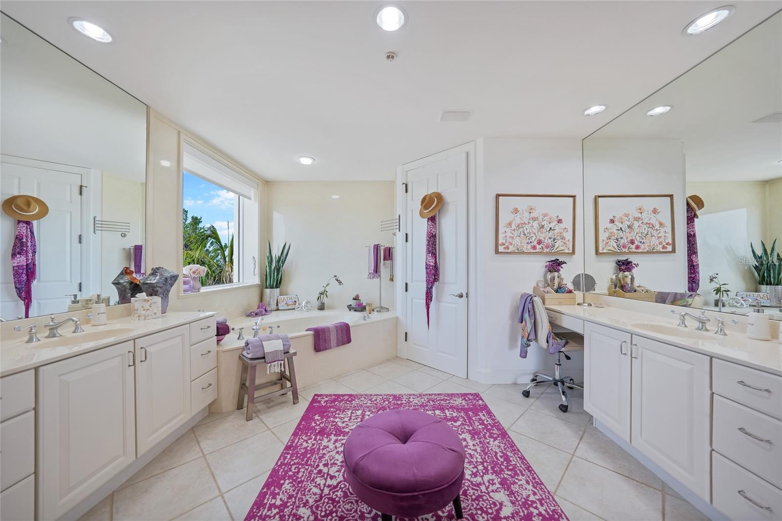 Image 21 of 46 For 2590 Beach Road 5