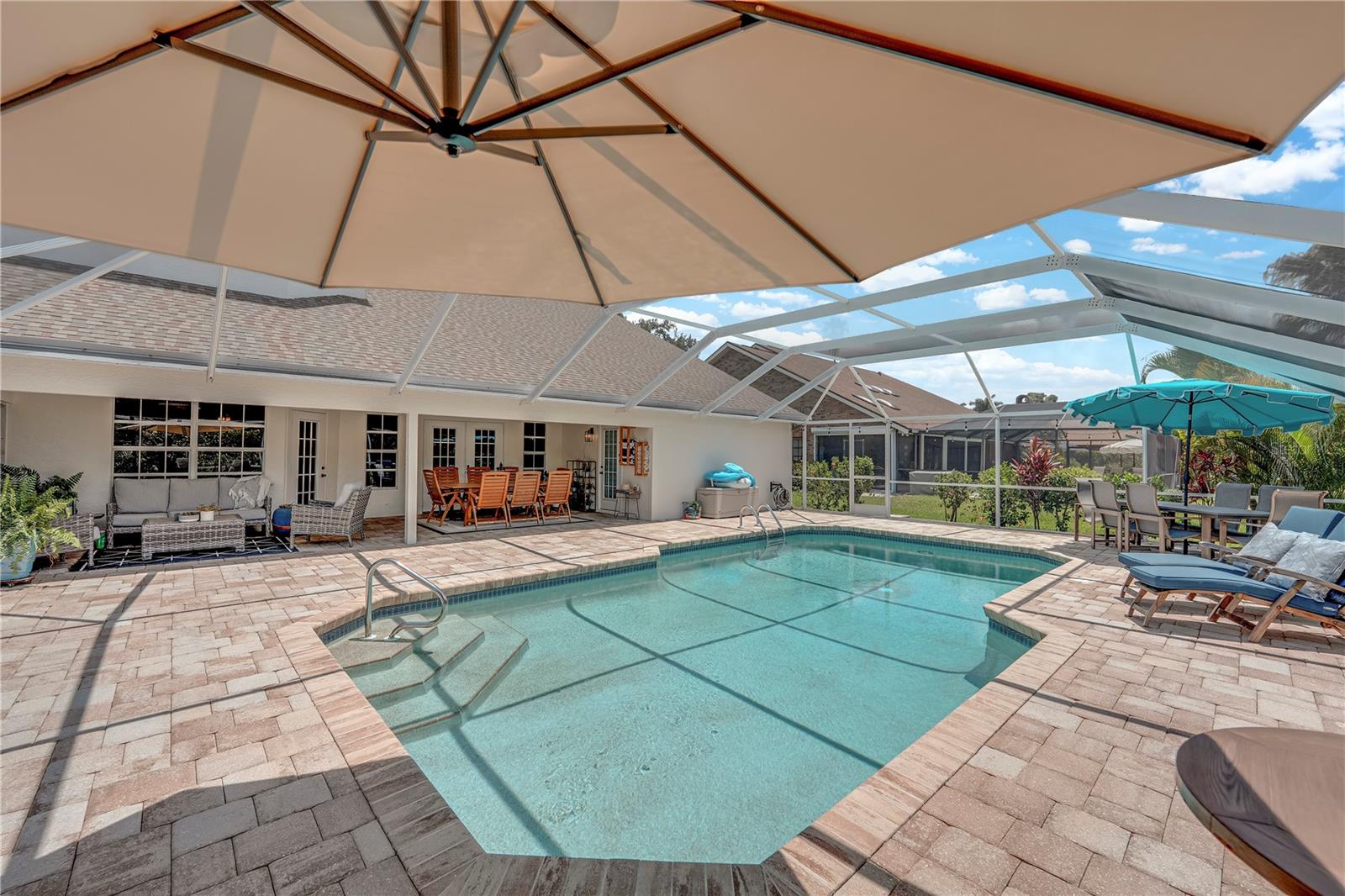 Image 11 of 53 For 22 Carrotwood Court