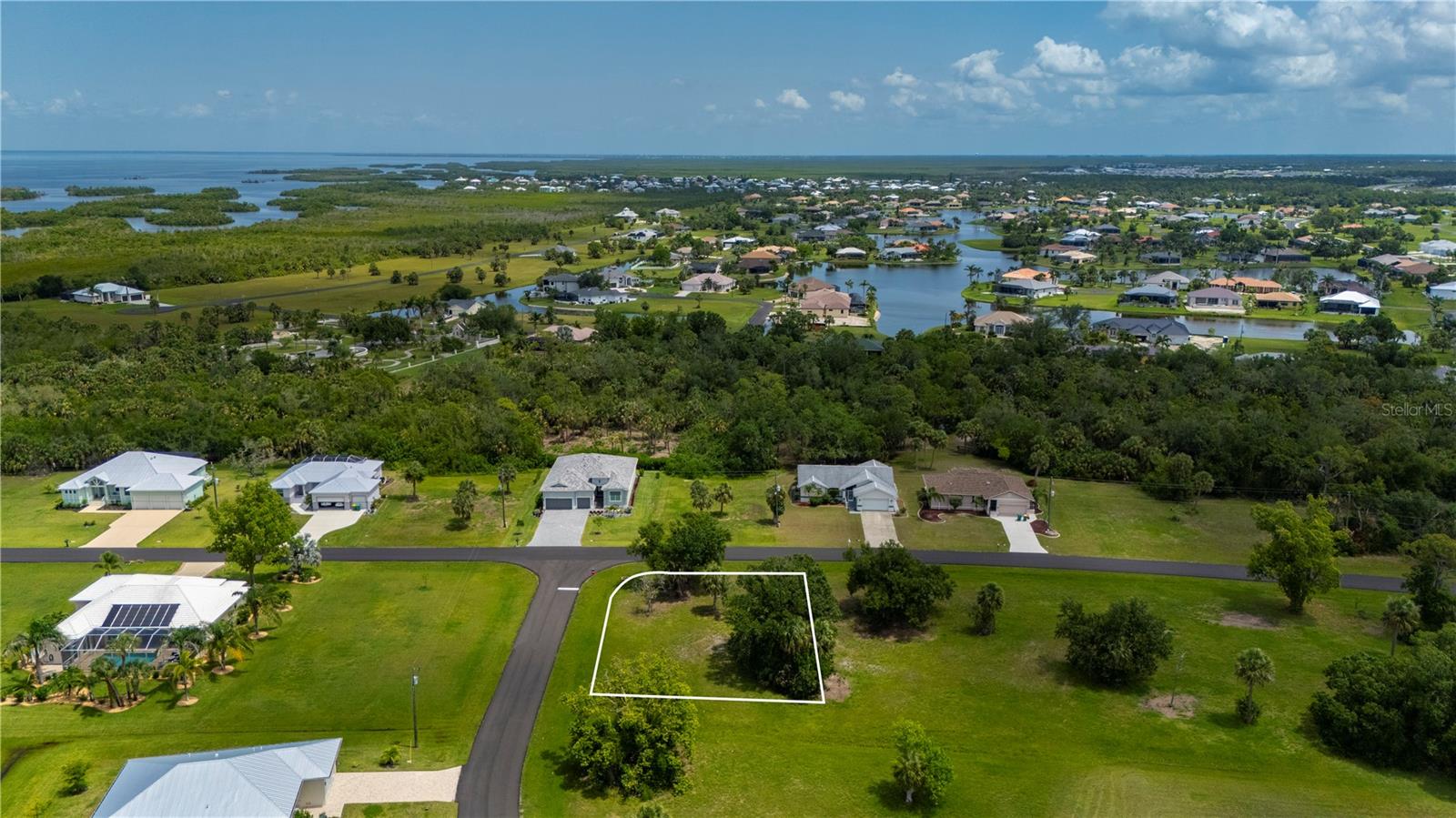 Image 8 of 11 For 16842 Acapulco Road