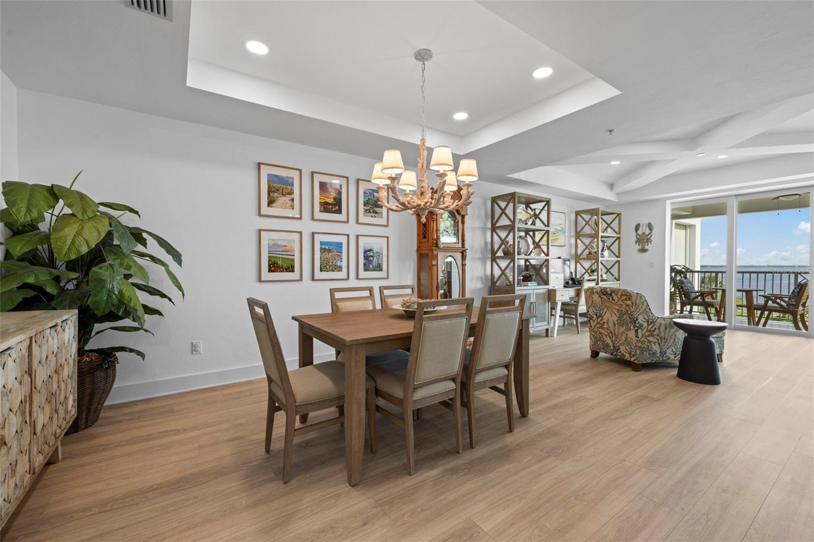 Image 10 of 63 For 1425 Park Beach Circle 1310