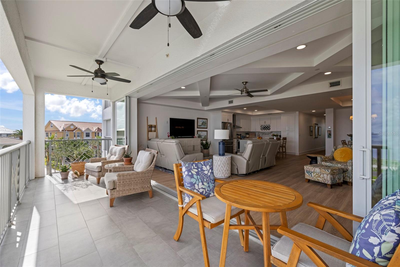 Image 36 of 63 For 1425 Park Beach Circle 1310