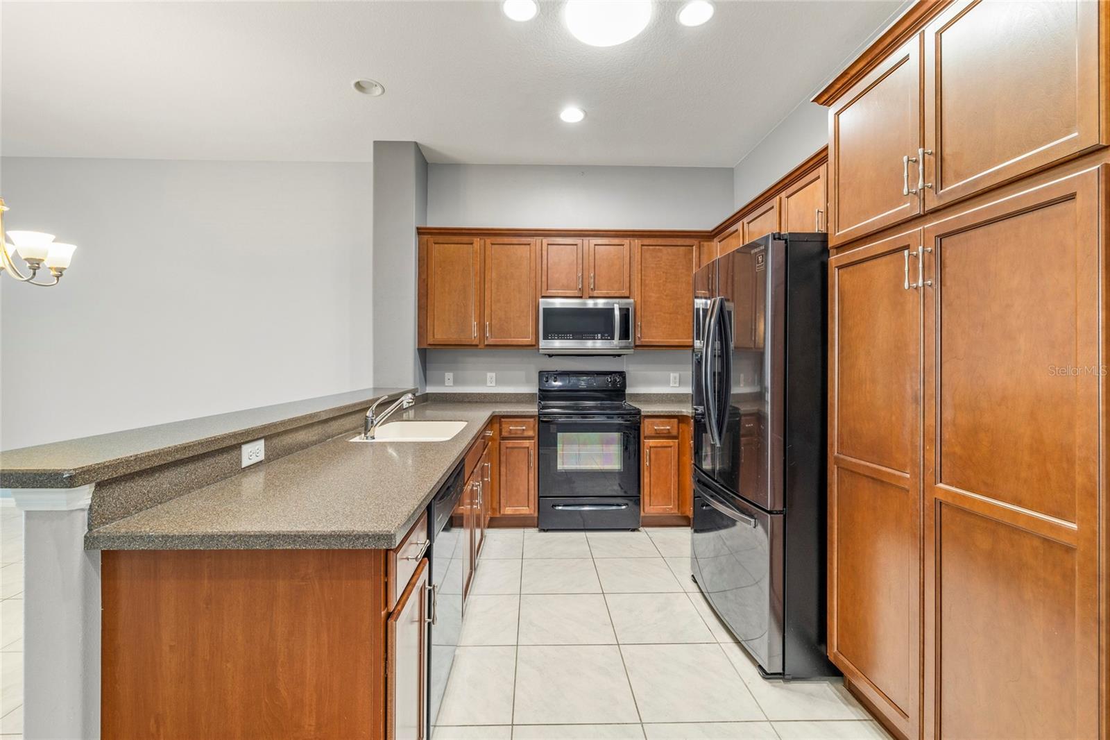 Image 14 of 35 For 24016 Buckingham Way