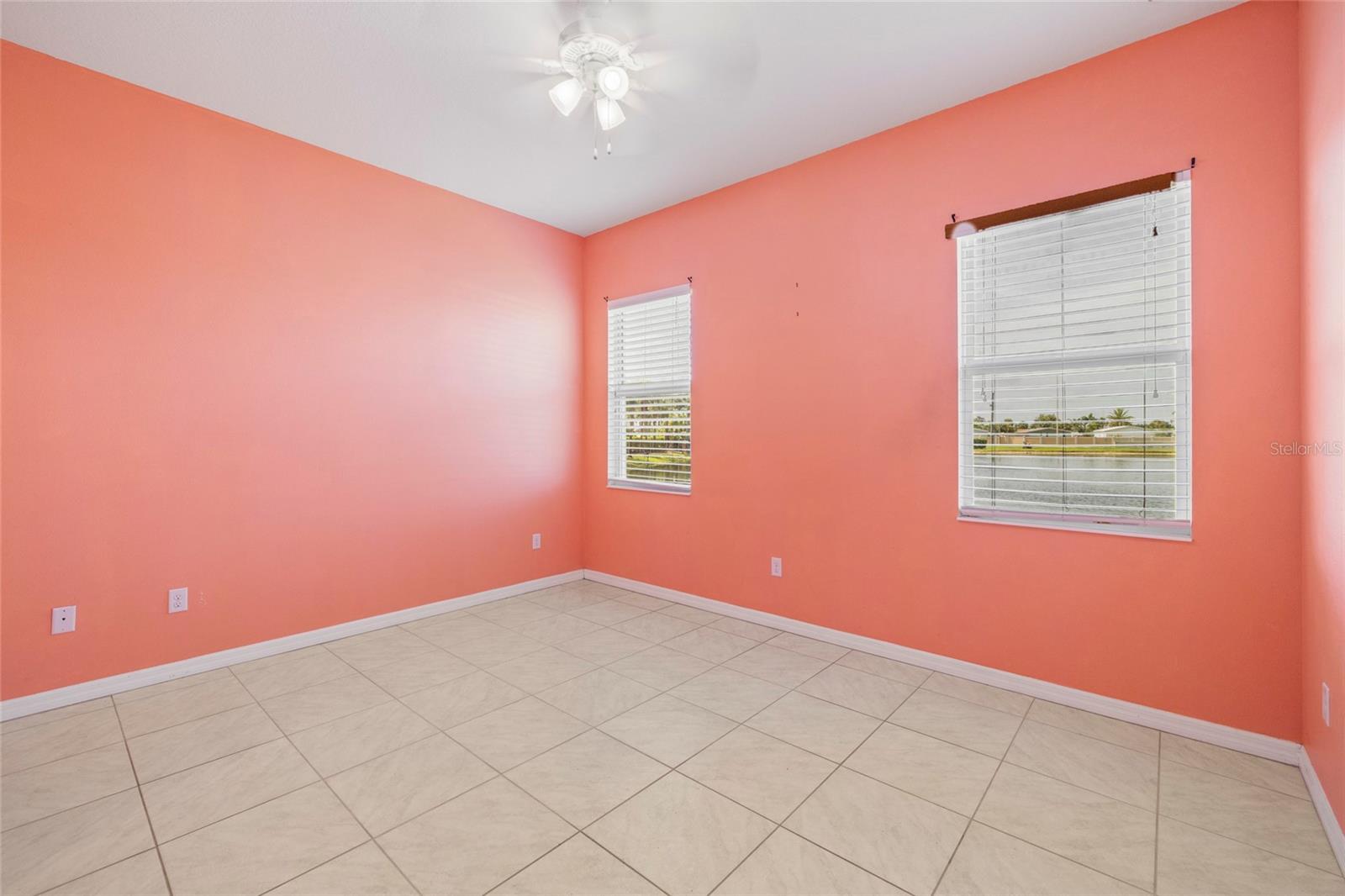 Image 16 of 35 For 24016 Buckingham Way