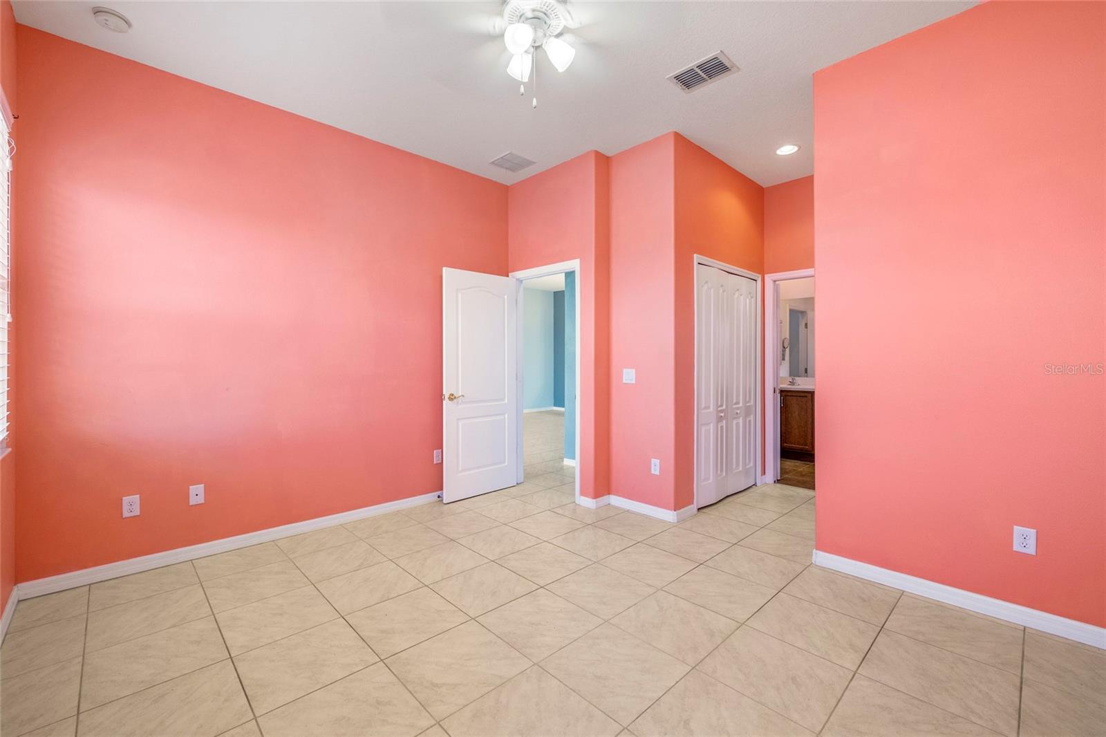 Image 17 of 35 For 24016 Buckingham Way