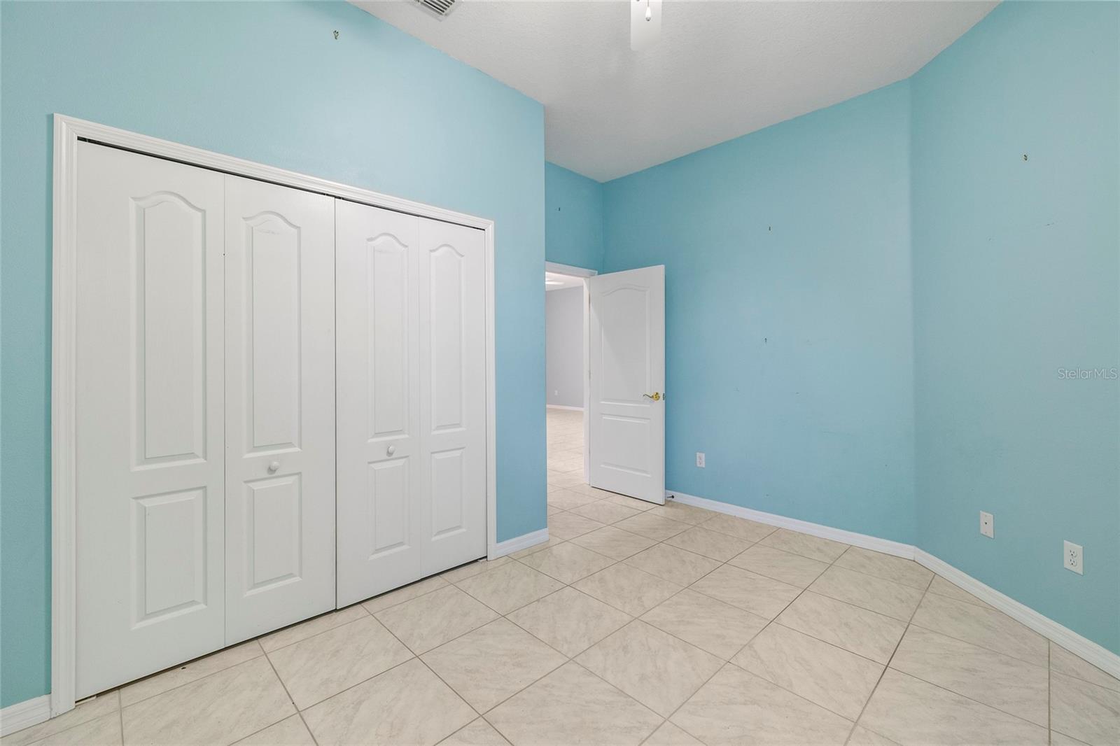 Image 26 of 35 For 24016 Buckingham Way