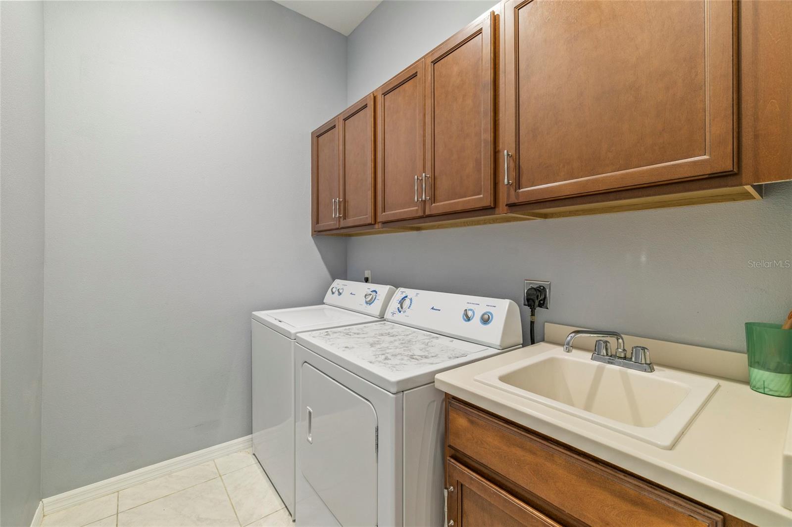 Image 33 of 35 For 24016 Buckingham Way