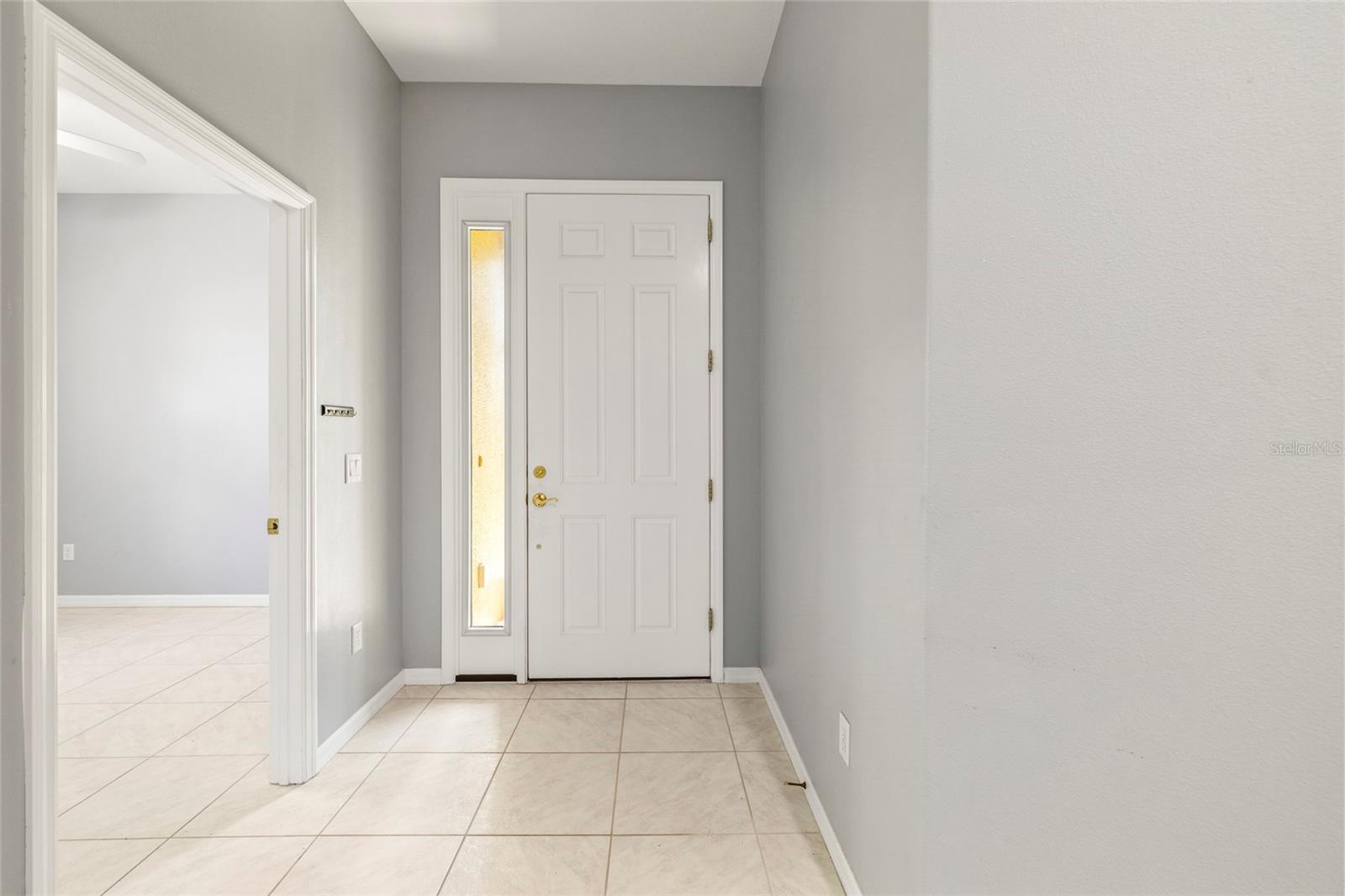 Image 6 of 35 For 24016 Buckingham Way
