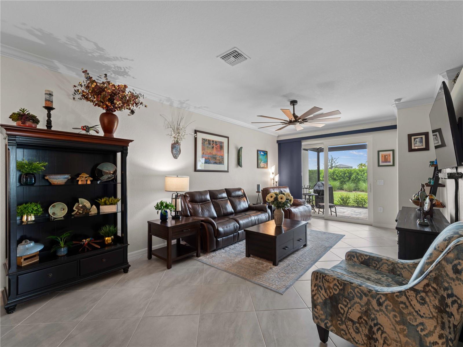Image 10 of 50 For 17857 Woodland Court