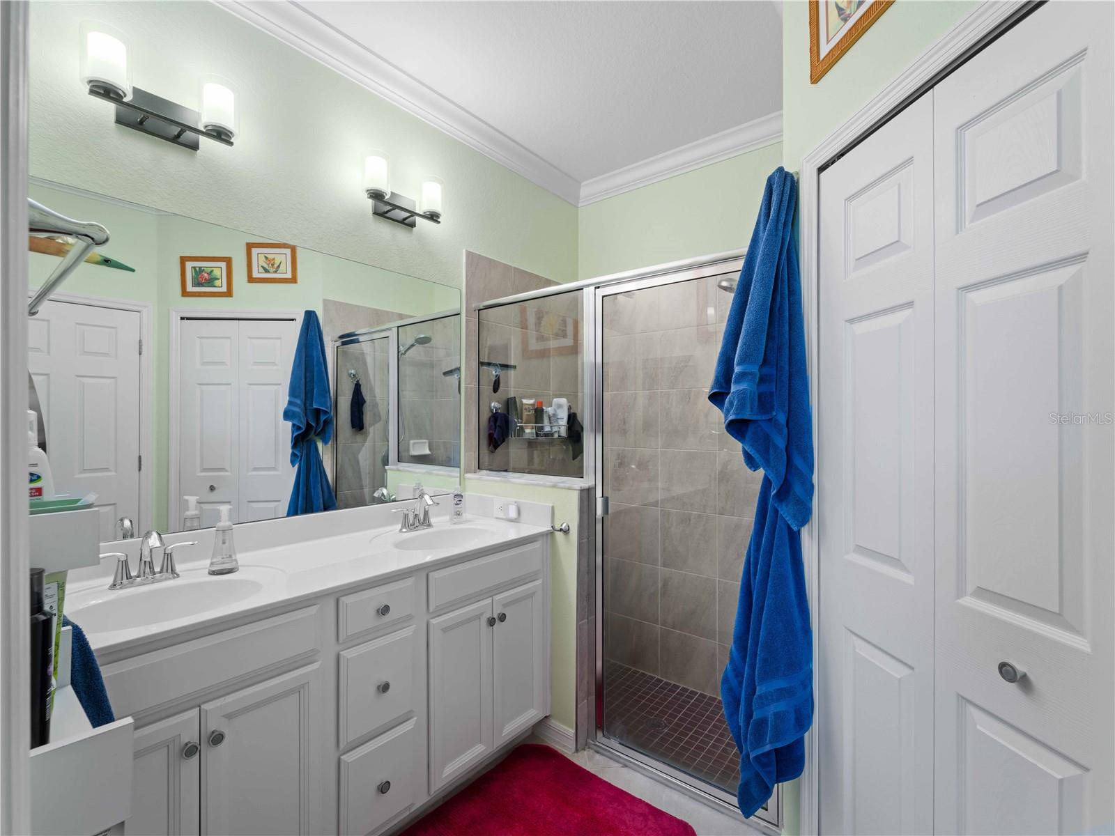 Image 24 of 50 For 17857 Woodland Court