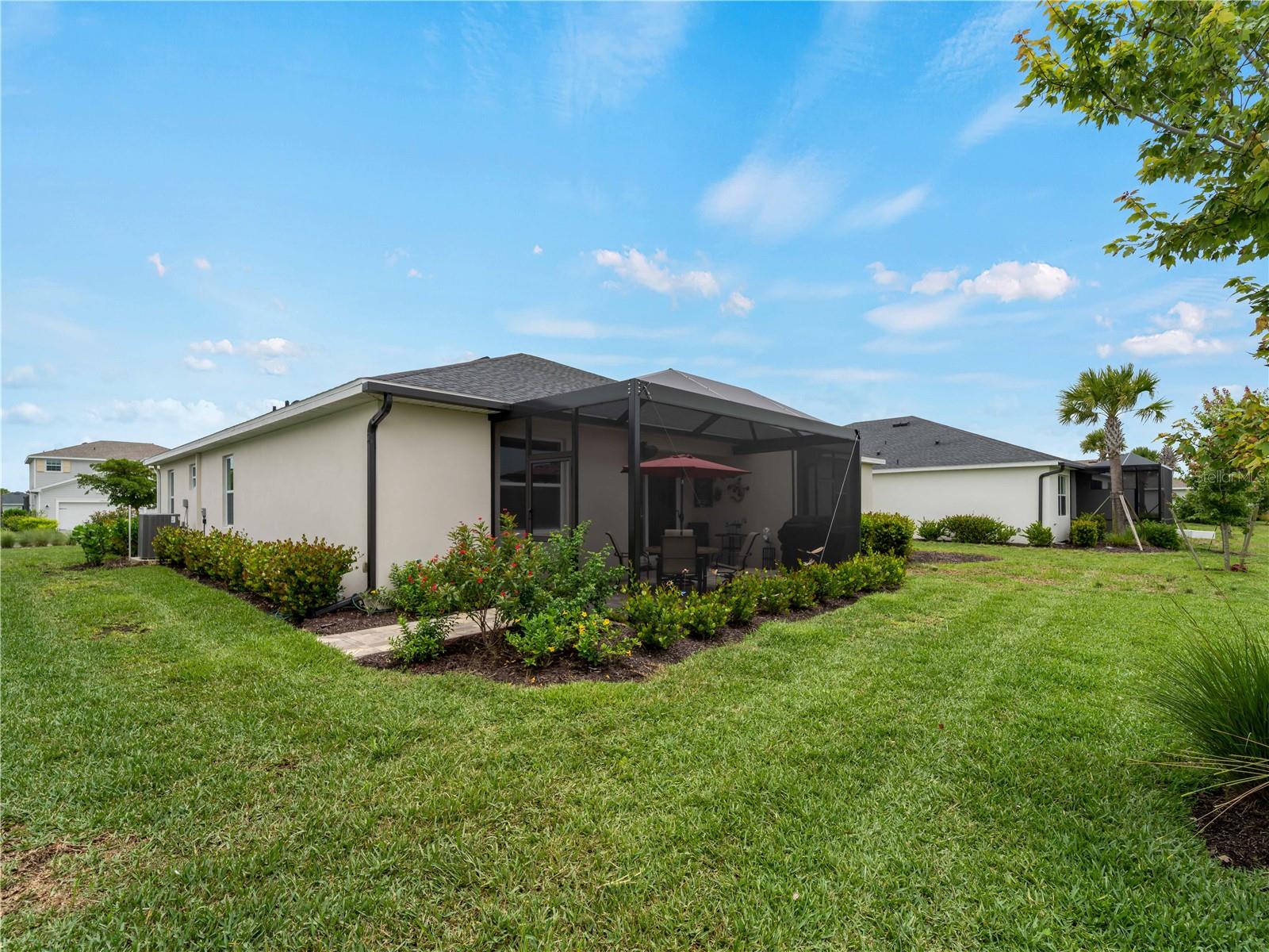Image 34 of 50 For 17857 Woodland Court