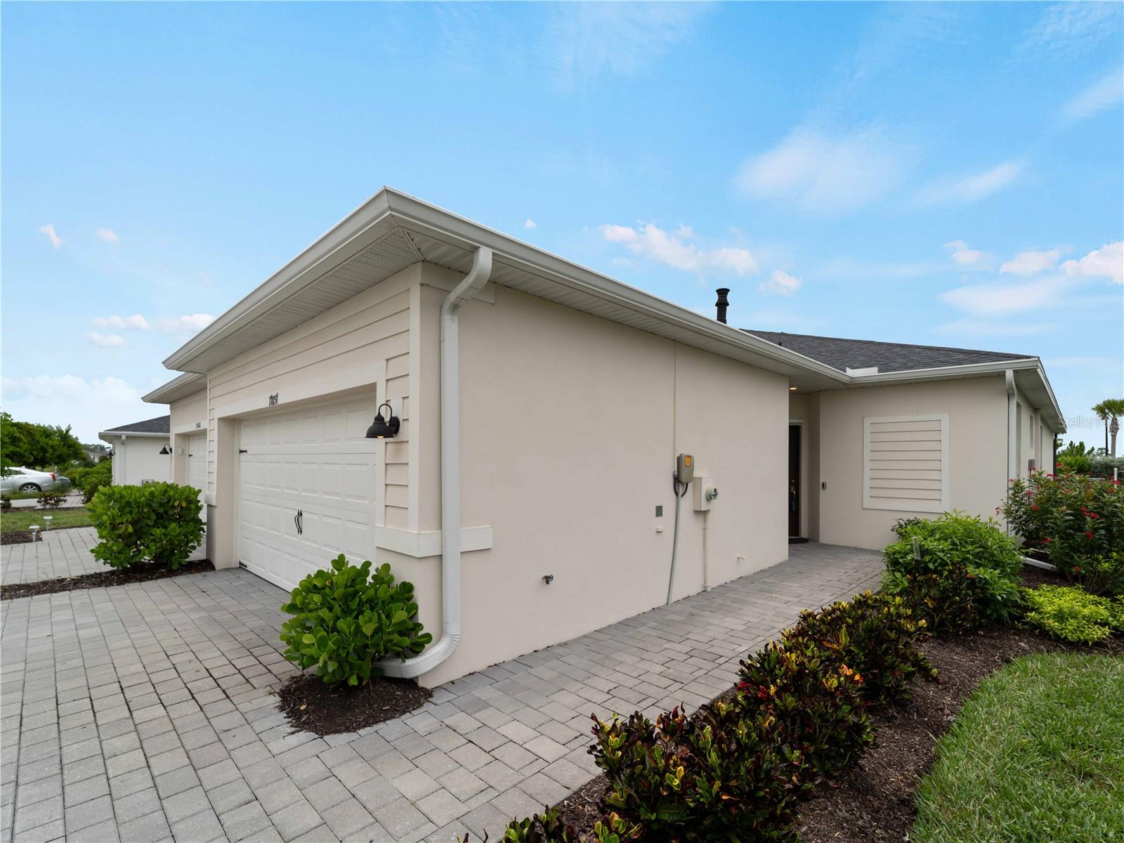 Image 37 of 50 For 17857 Woodland Court