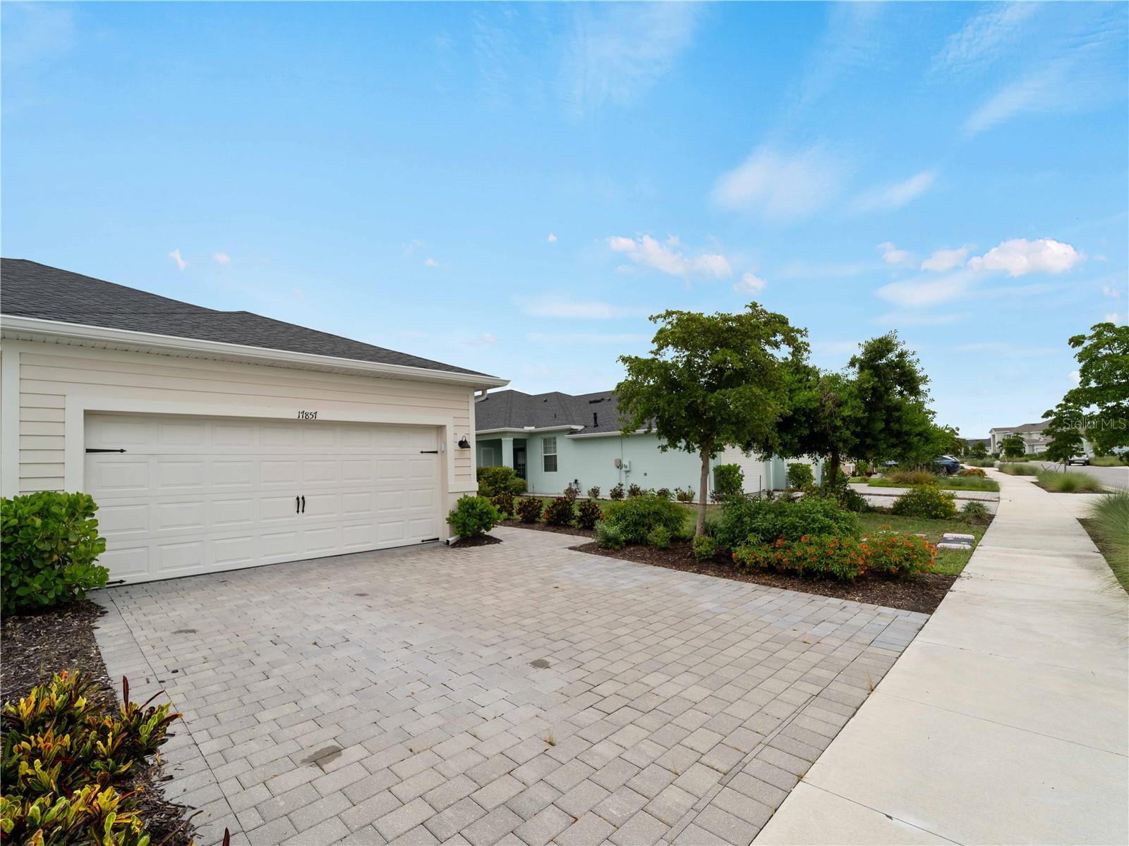 Image 40 of 50 For 17857 Woodland Court