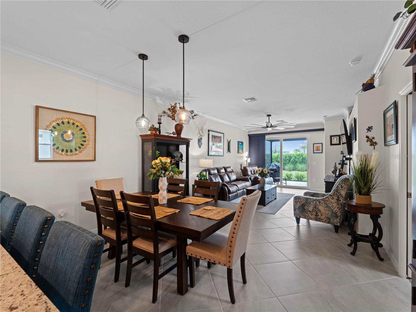 Image 7 of 50 For 17857 Woodland Court