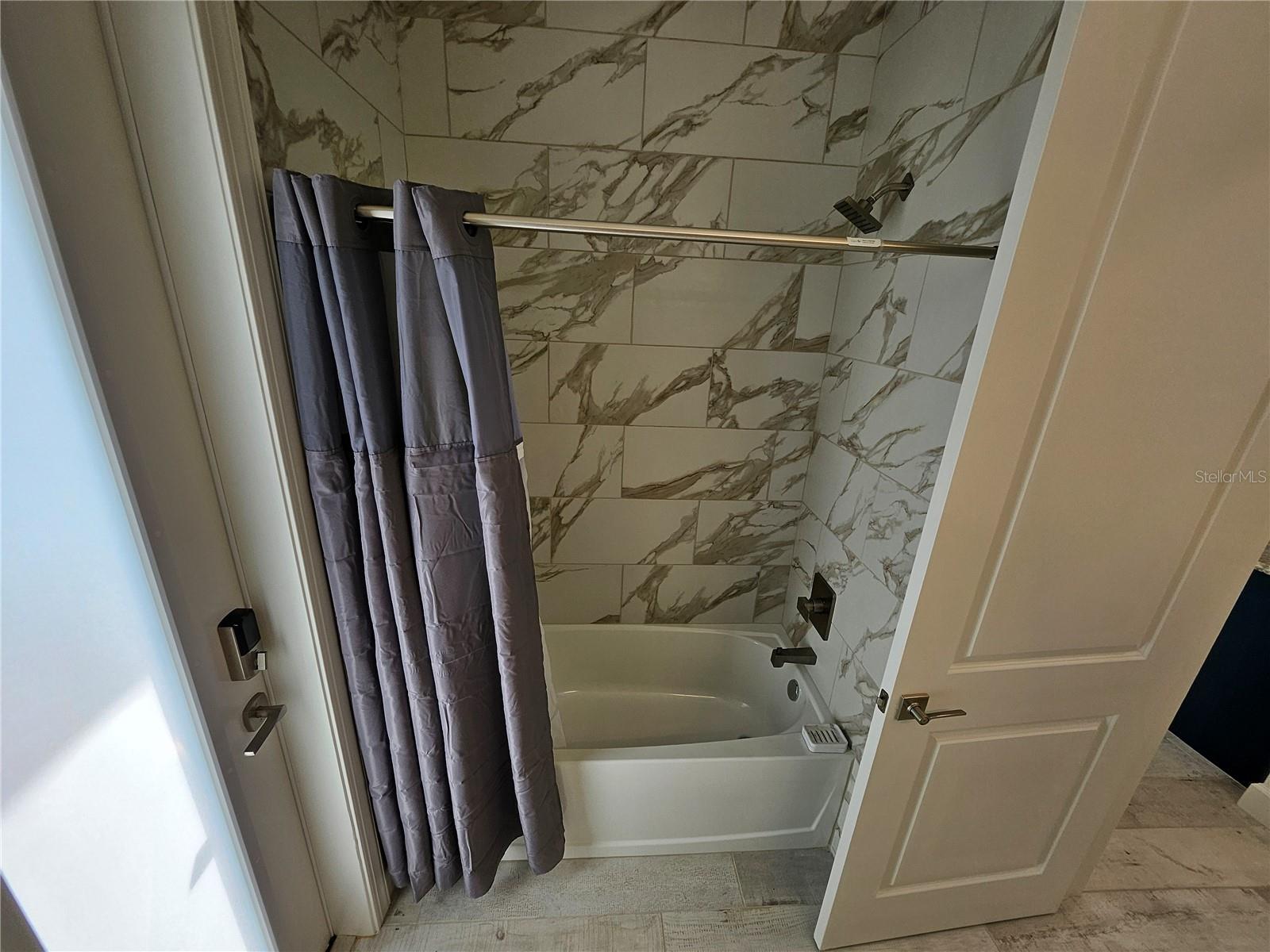 Image 17 of 35 For 136 Kamal Parkway