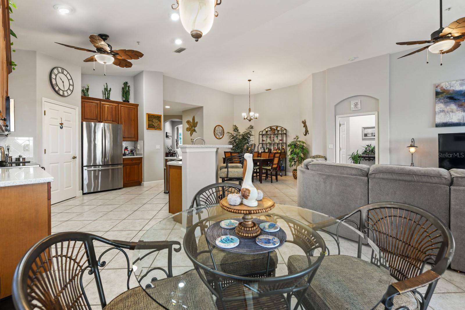 Image 14 of 61 For 3328 Sunset Key Circle D