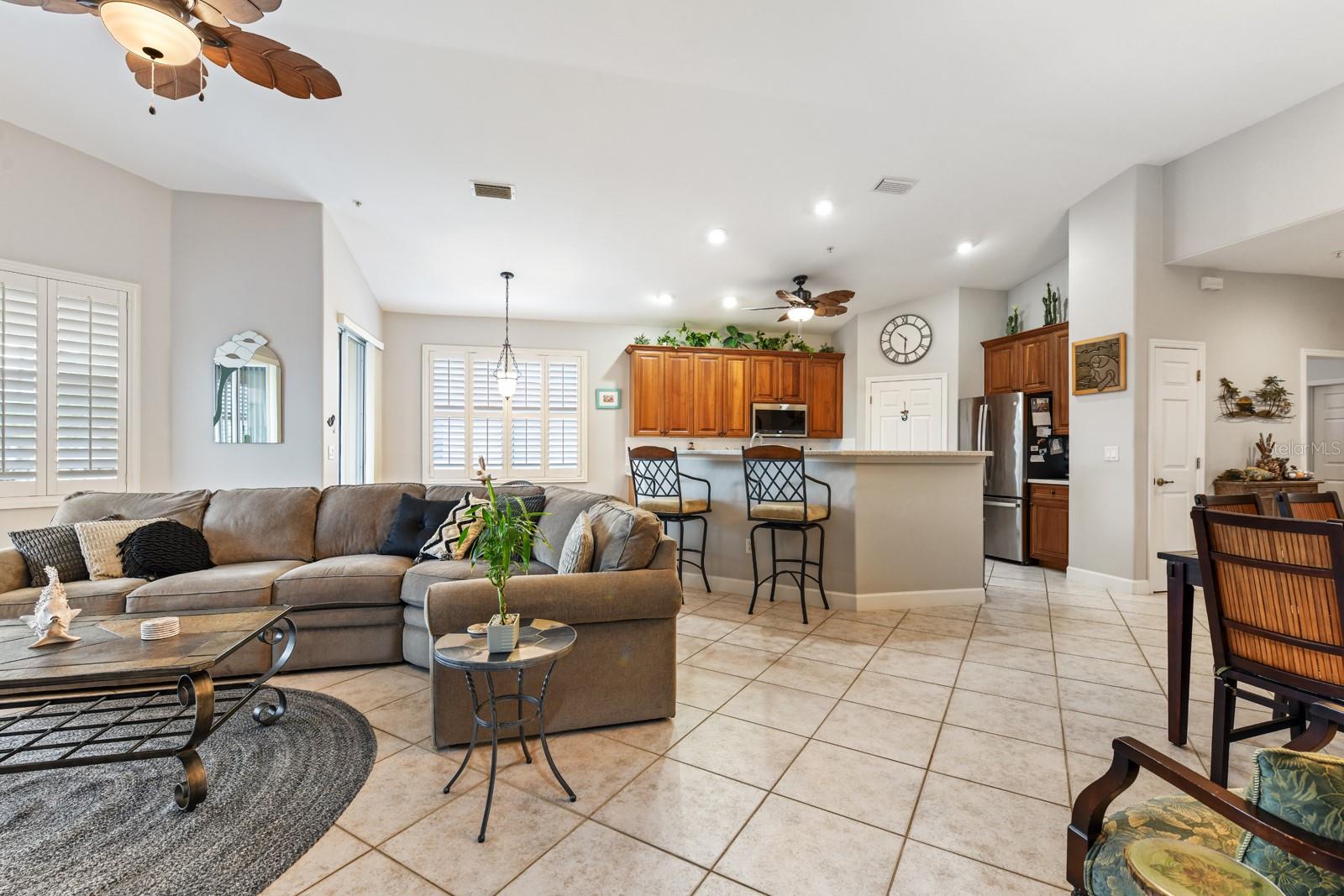 Image 17 of 61 For 3328 Sunset Key Circle D