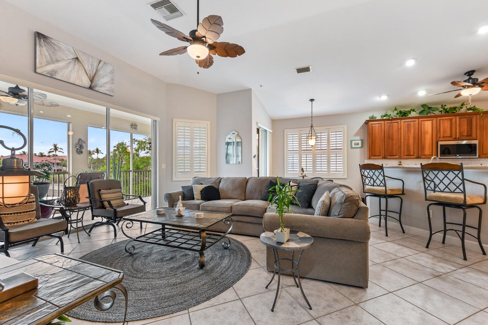 Image 18 of 61 For 3328 Sunset Key Circle D