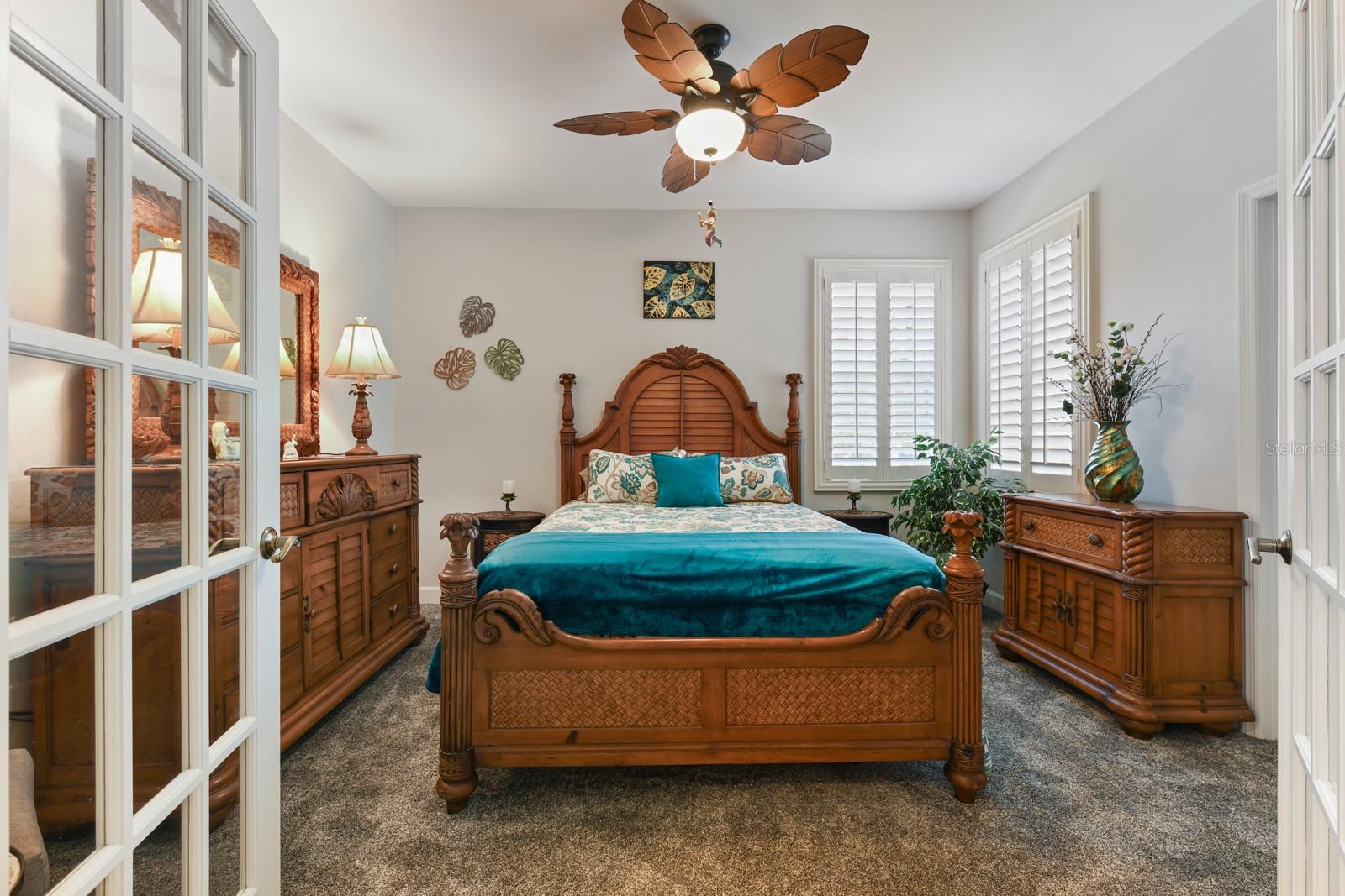 Image 38 of 61 For 3328 Sunset Key Circle D