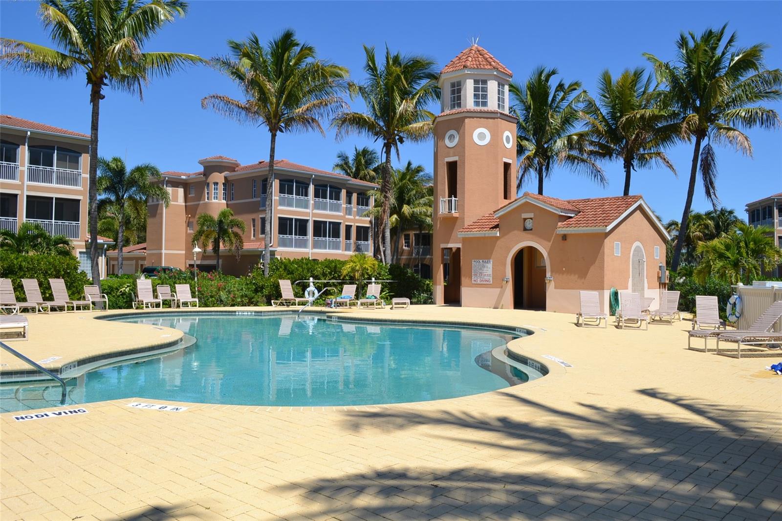 Image 47 of 61 For 3328 Sunset Key Circle D