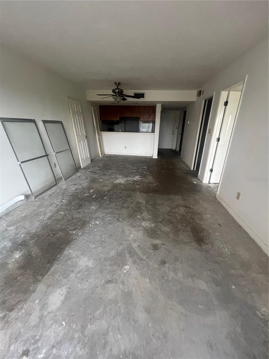 Image 7 of 8 For 25188 Marion Avenue F202