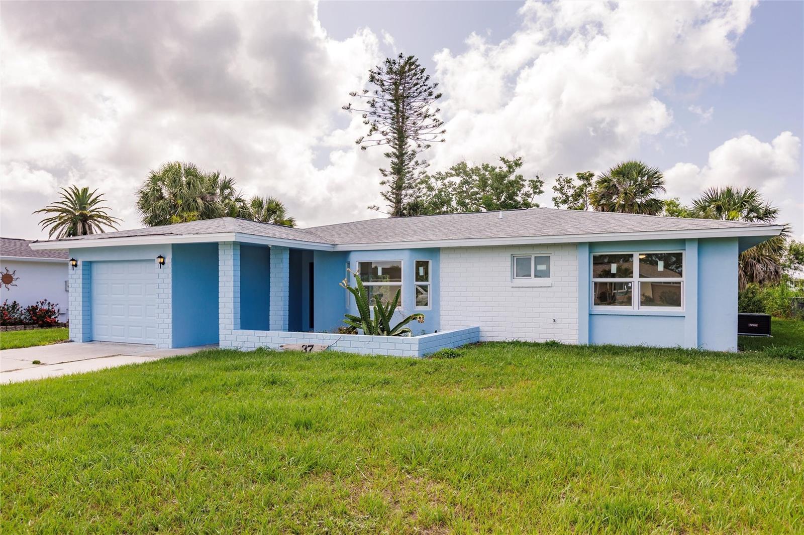 Details for 37 Oakland Hills Court, ROTONDA WEST, FL 33947