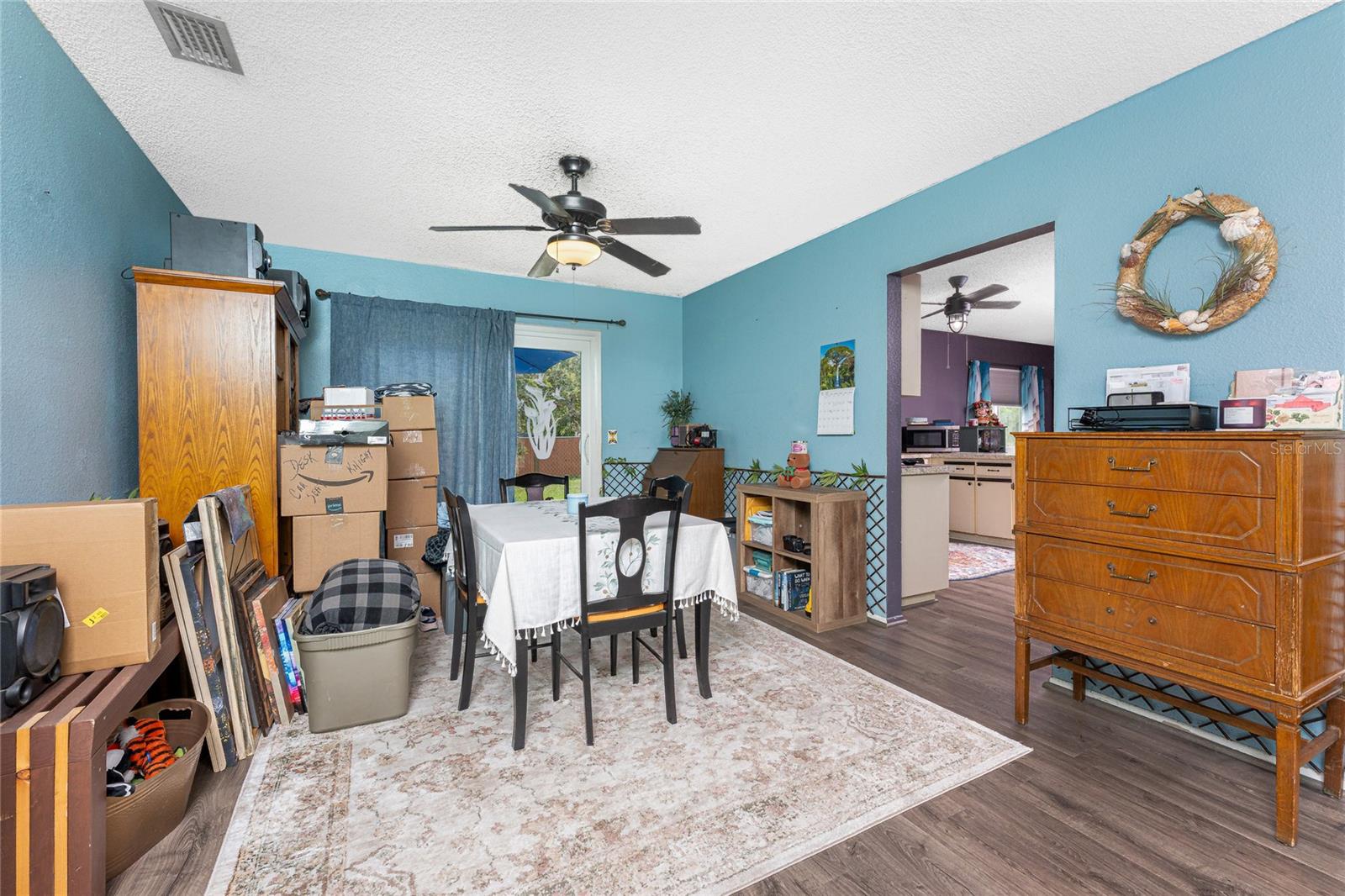 Image 19 of 57 For 4583 Salford Boulevard